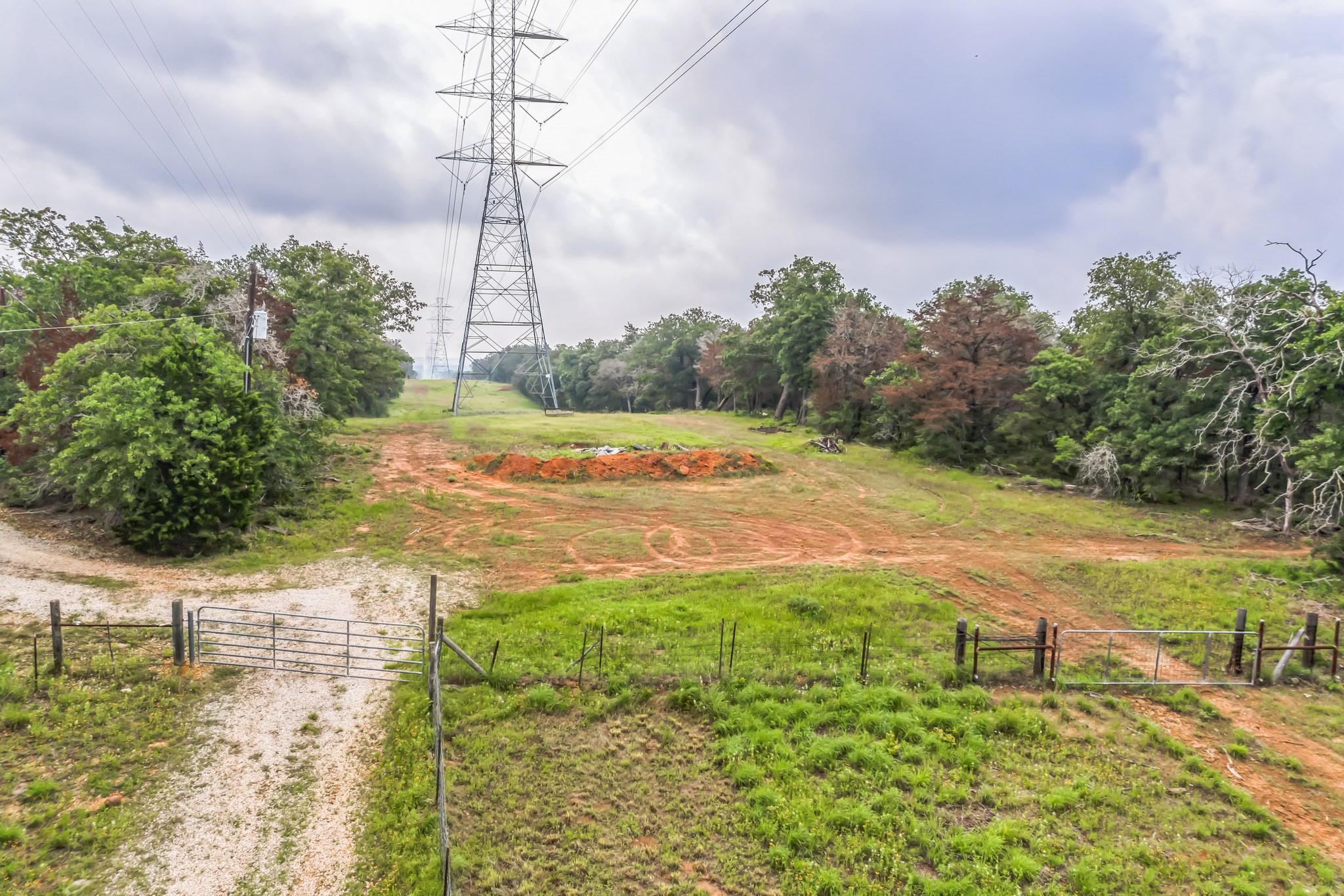 1360 Sand Hills Unit A Tx 78662