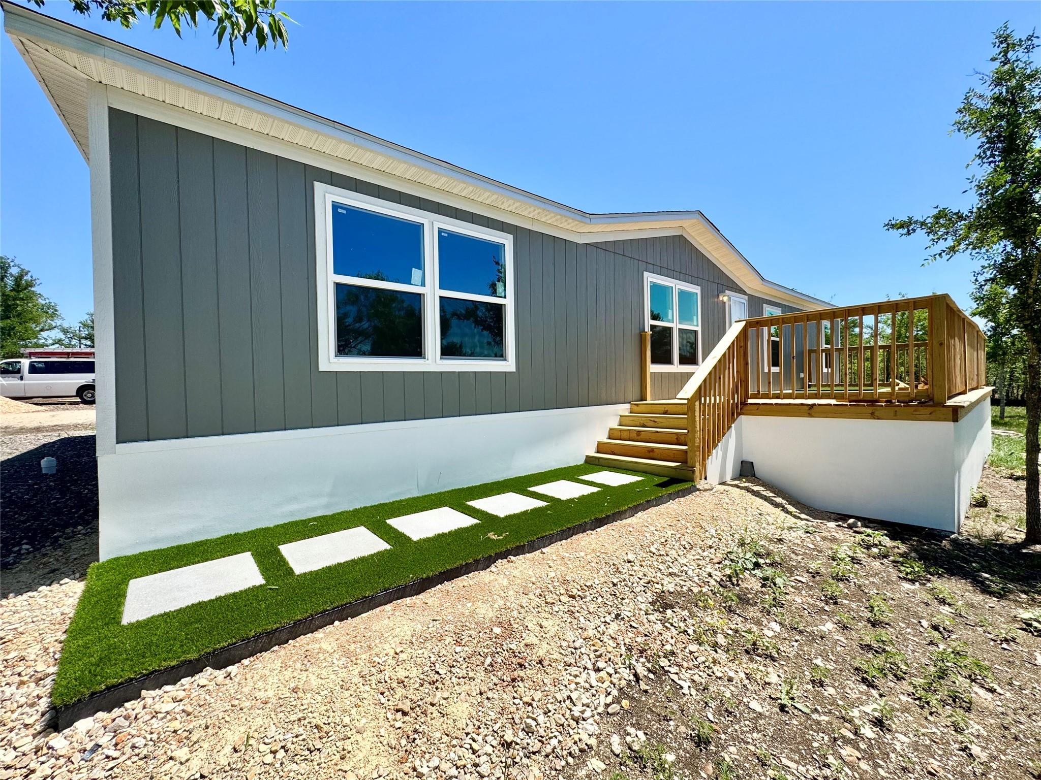 229 Tulipan Tx 78616