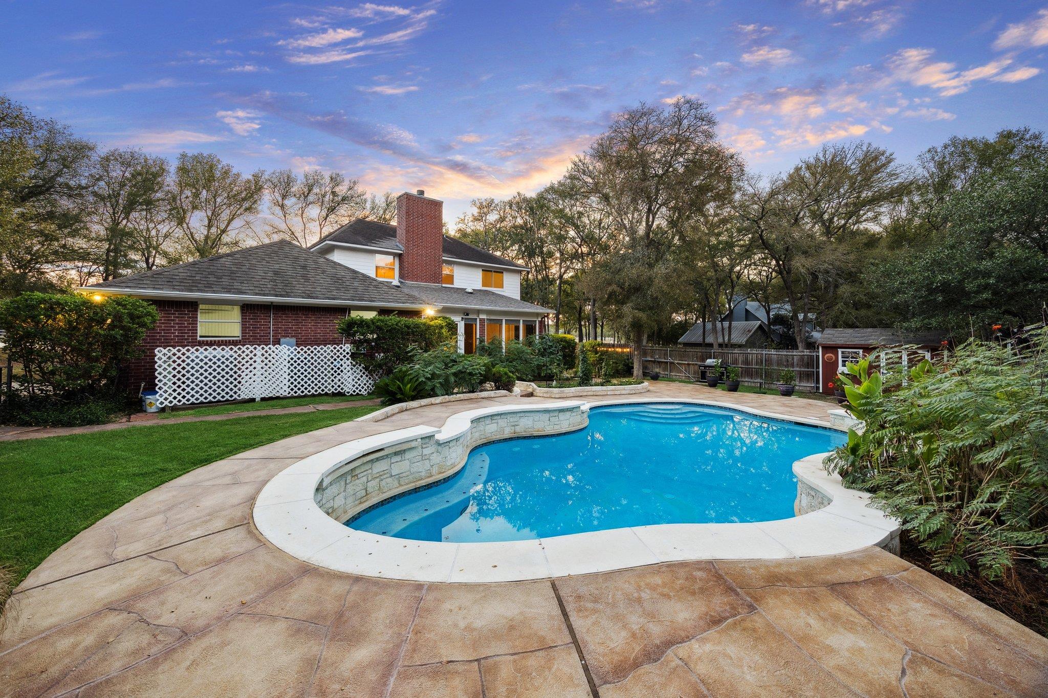 317 Colorado Tx 78612