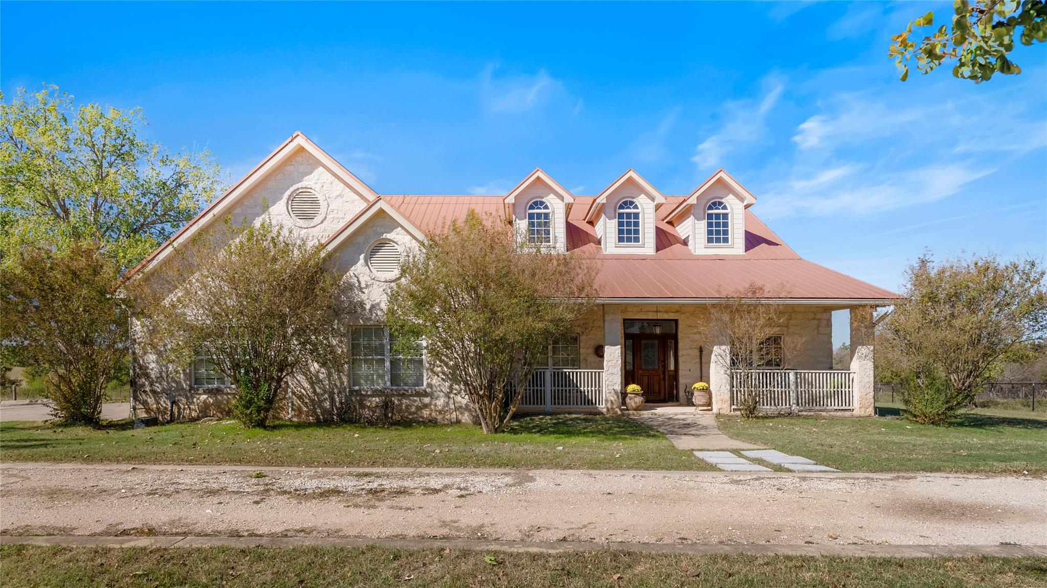 948 Upper Elgin River Tx 78621