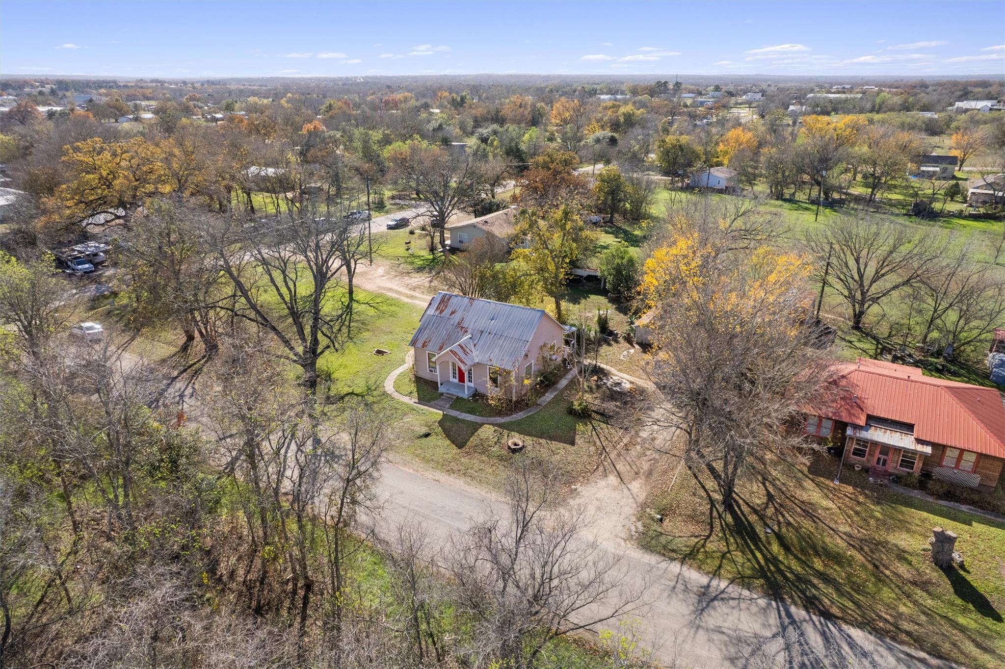 523 Old Highway 20 Tx 78650