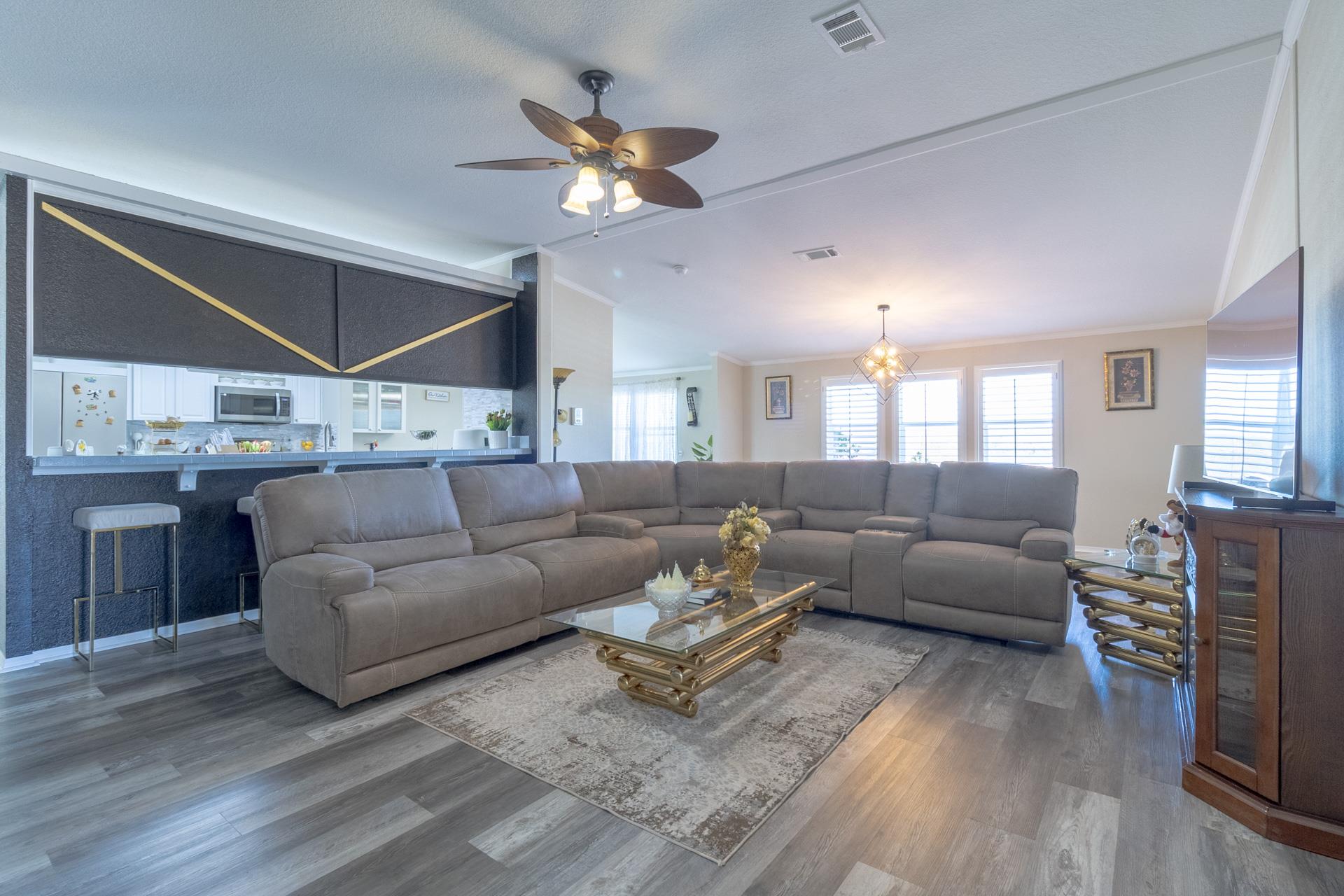 546 Texas Oak Tx 78612