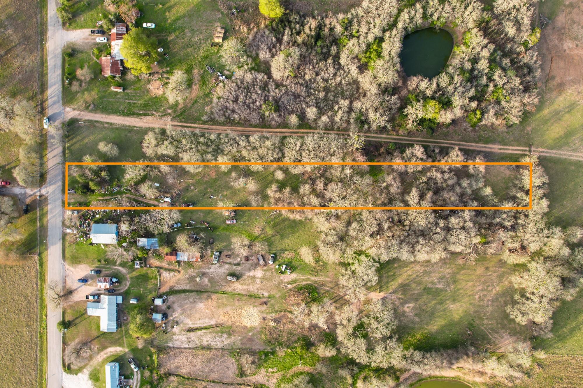 269 Old Lake Tx 78957