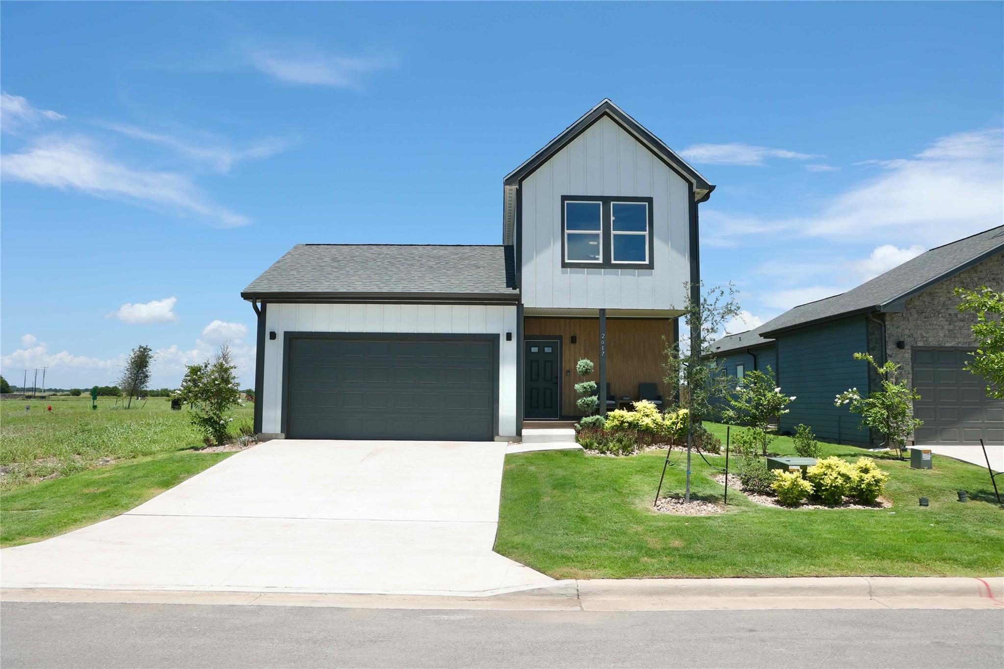 2017 Applewood Tx 78644