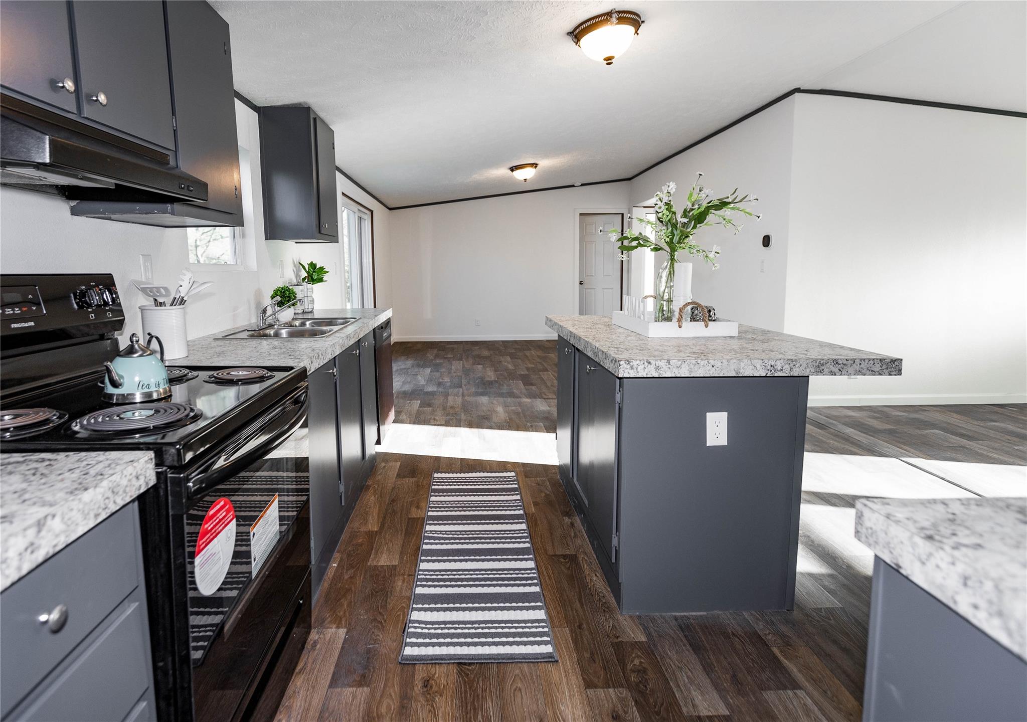 145 Crooked Tx 78616