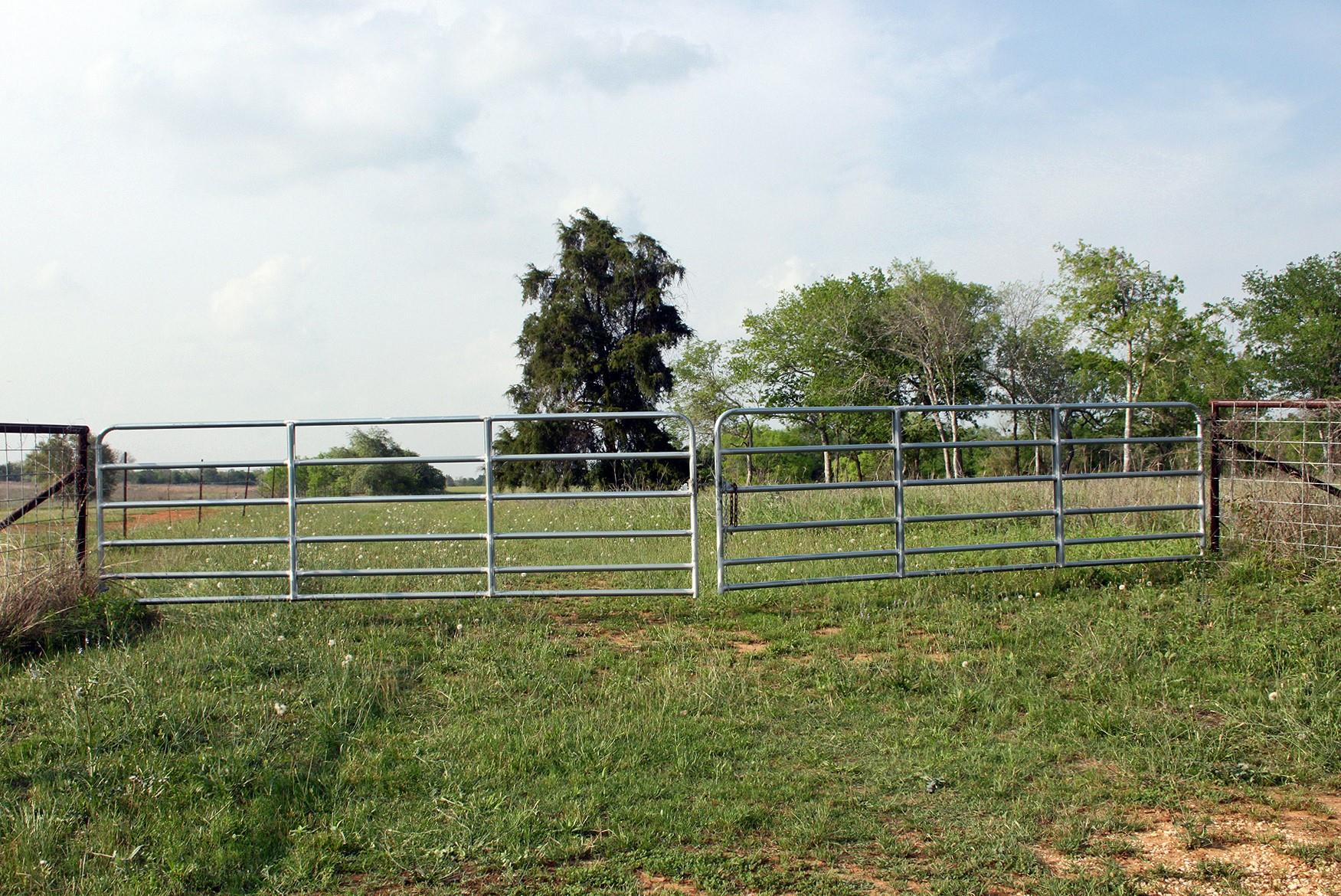 3223 Old Kelley Tx 78644