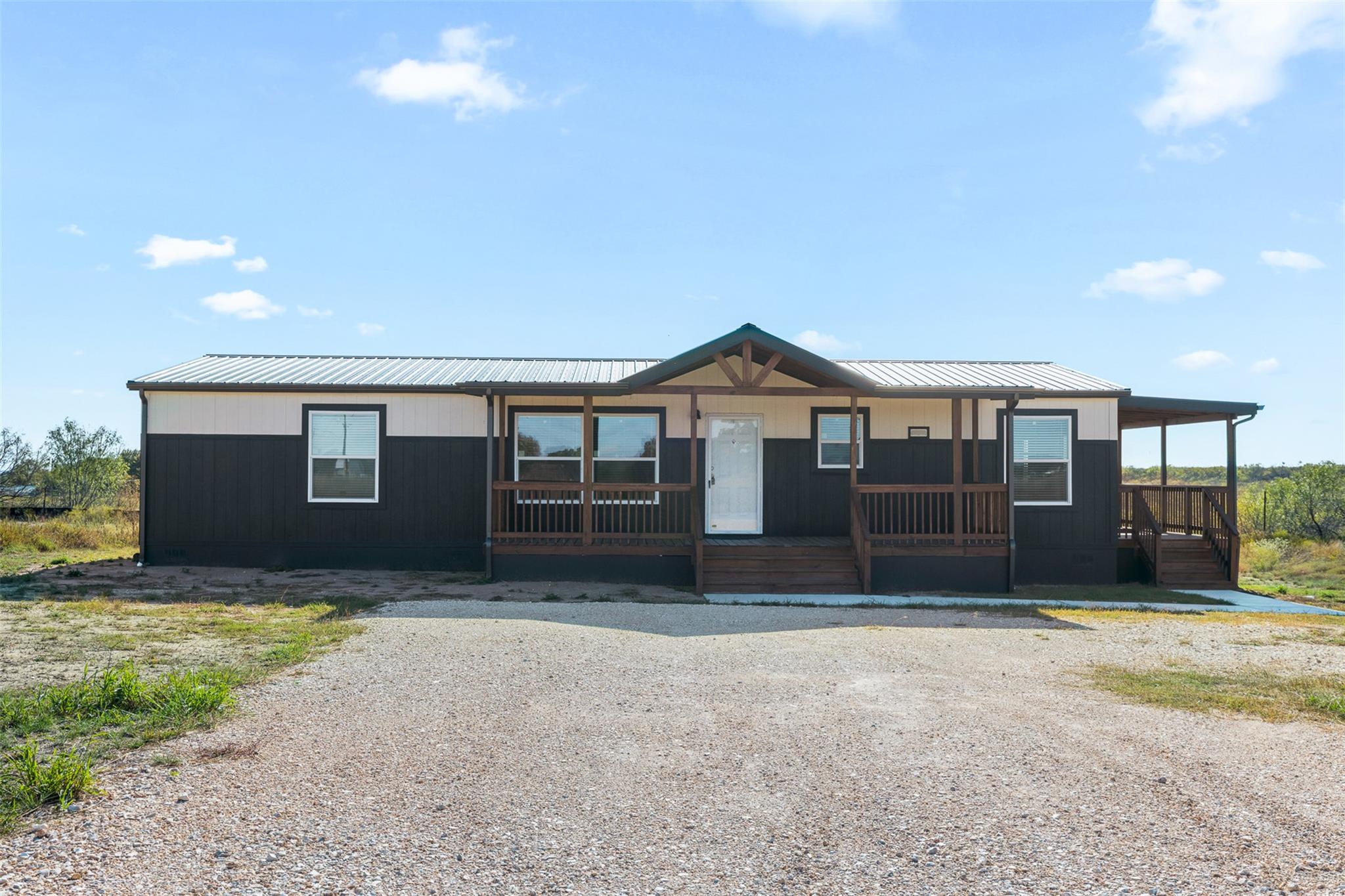 141 Beckham Tx 78616