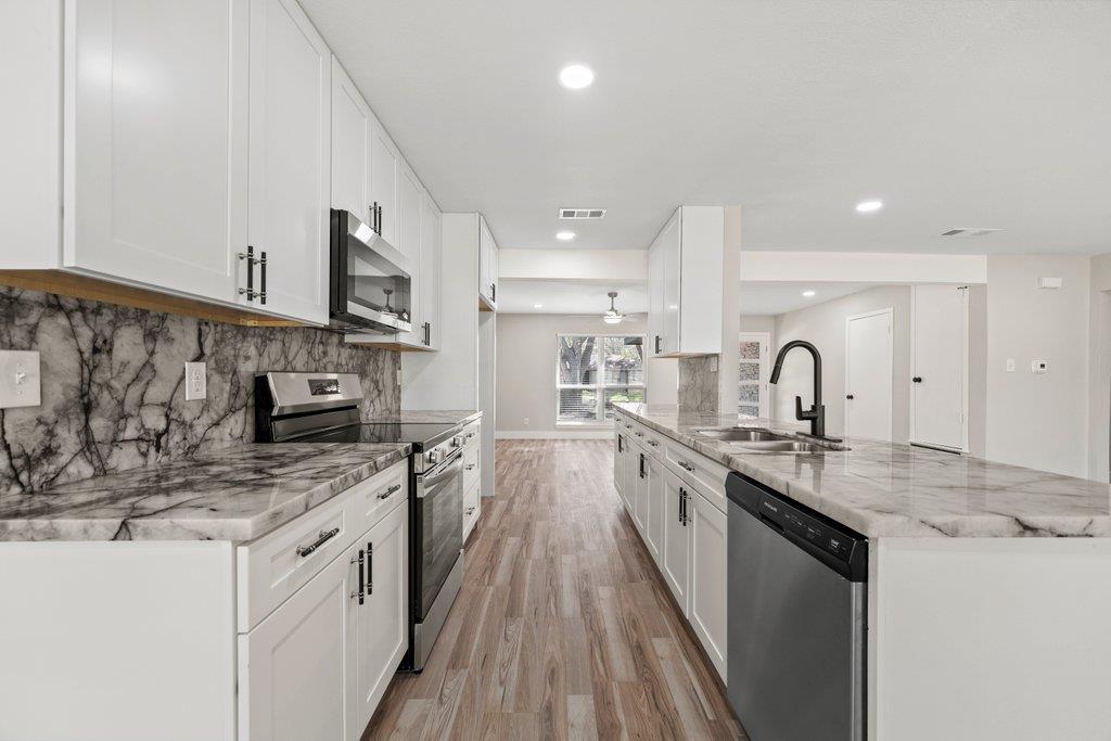 1313 Redbud Tx 78644