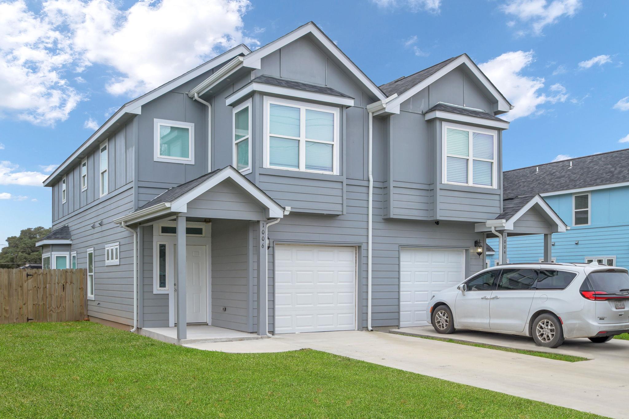 1004 Fannin Tx 78648