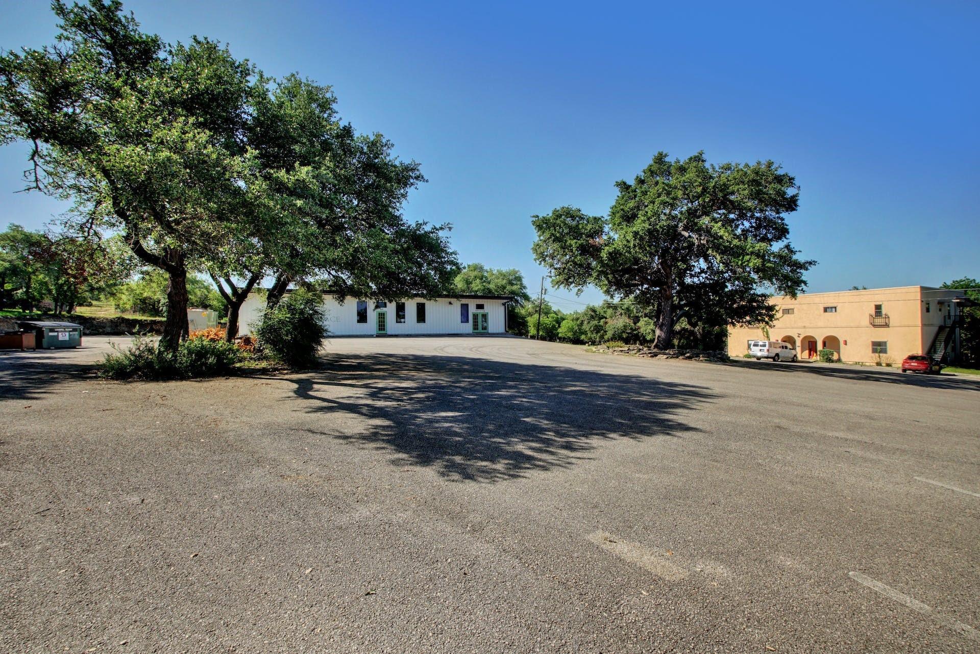 600 Fm 3237 Tx 78676