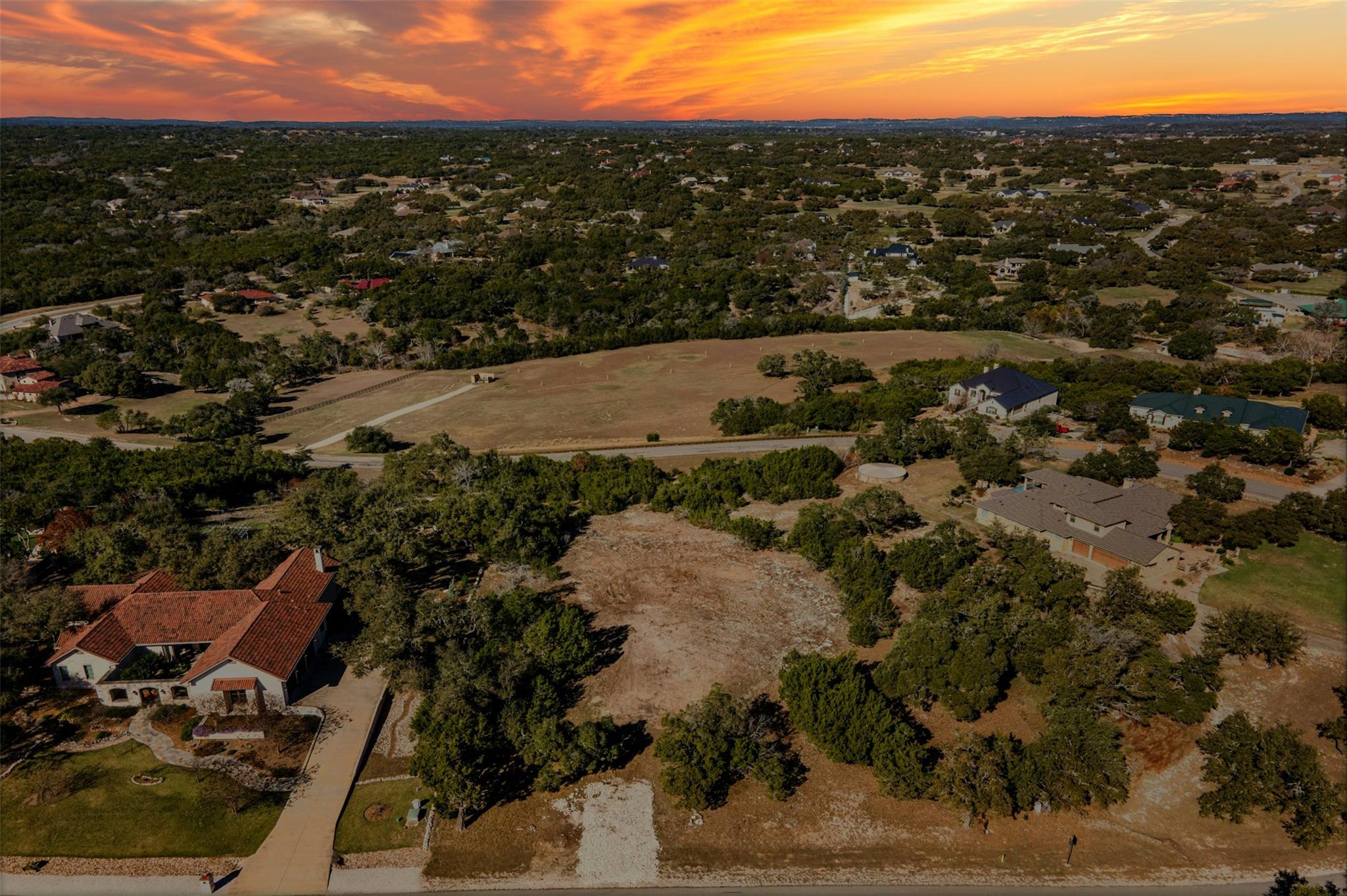 736 Covered Bridge Tx 78619