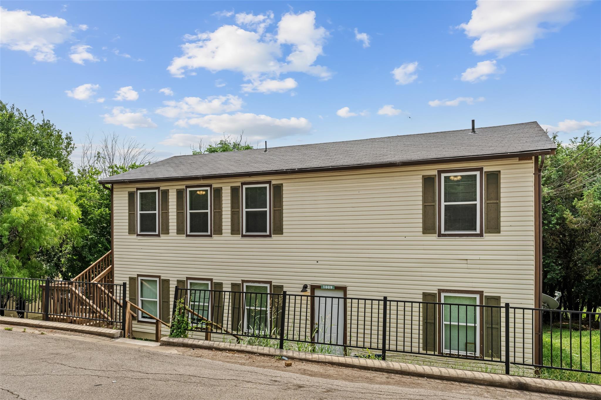 1009-1019 Advance Tx 78666