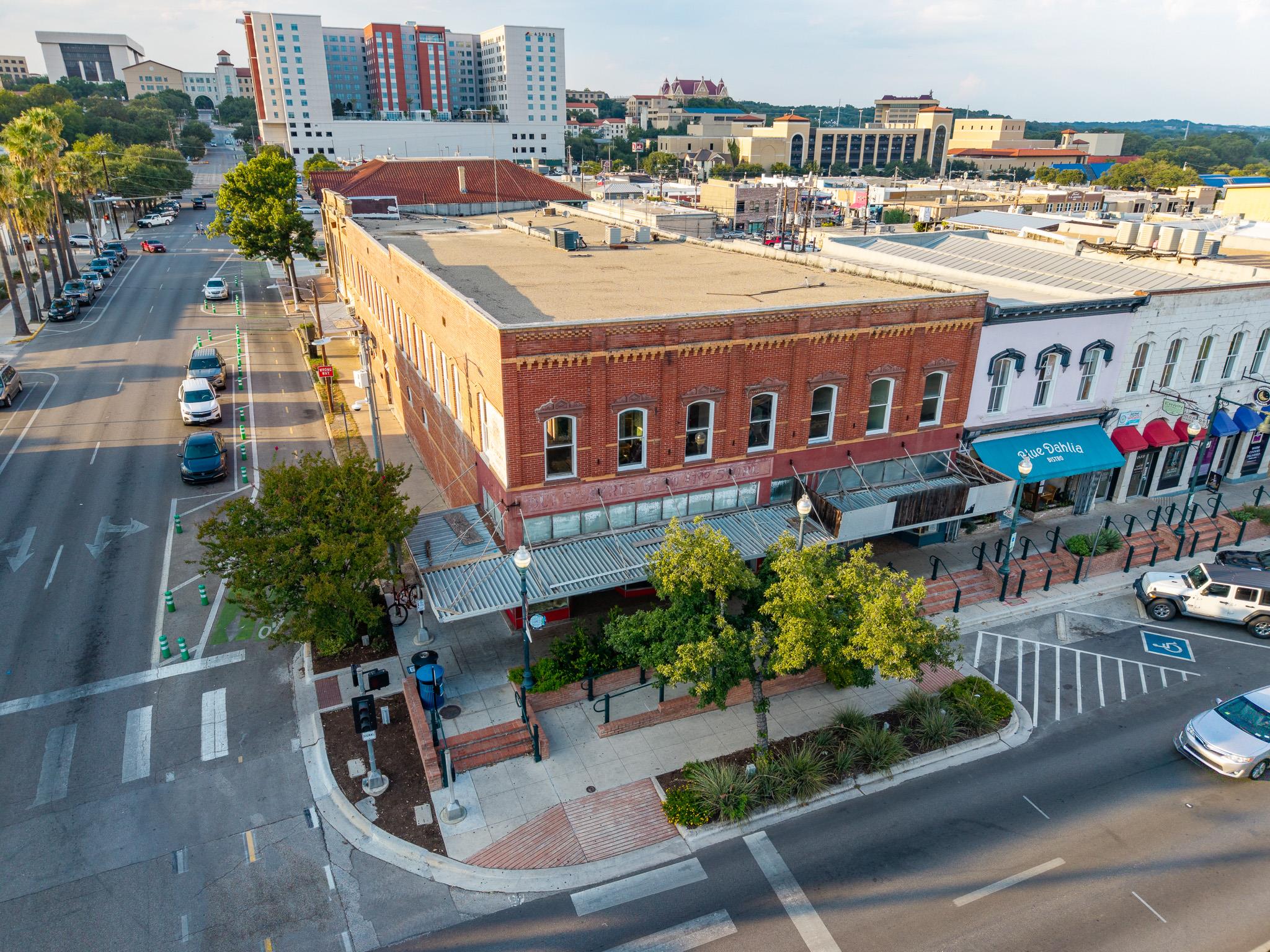 101 Hopkins Tx 78666