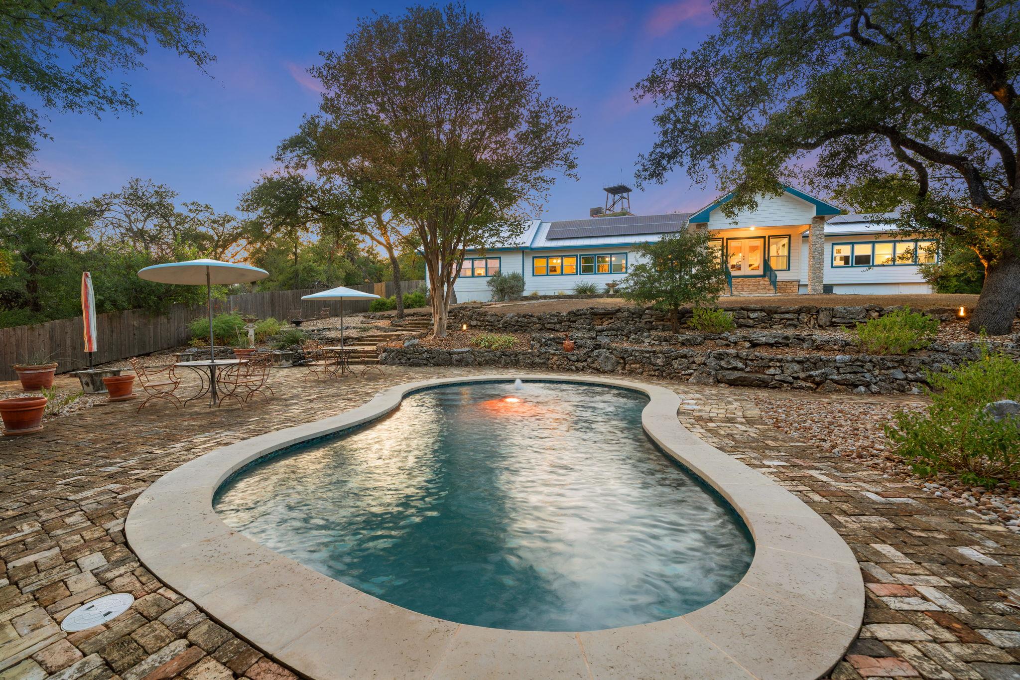 335 Veramendi Tx 78666