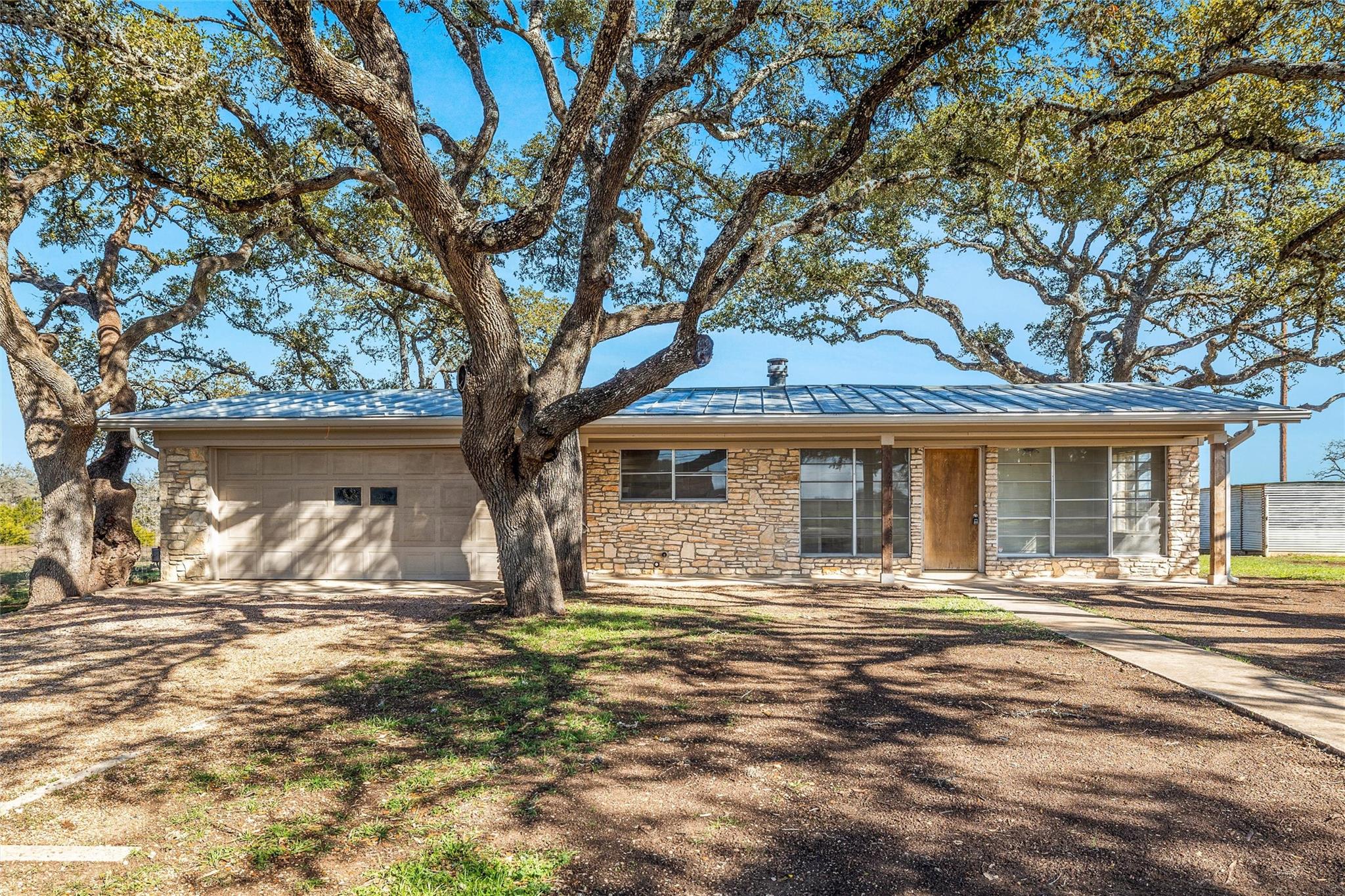 24503 Ranch Road 12 Unit D Tx 78620