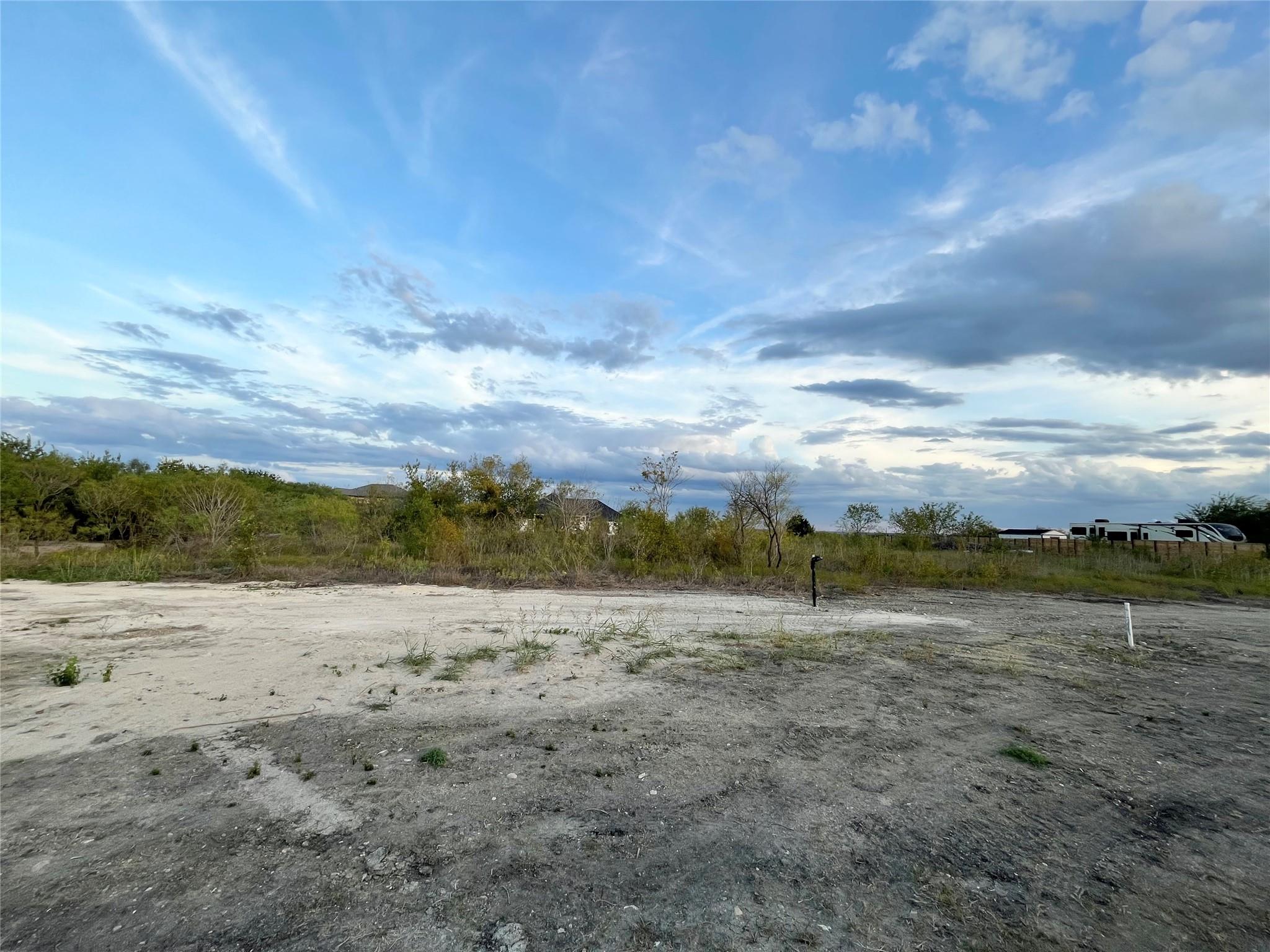 390 Engelke Tx 78640