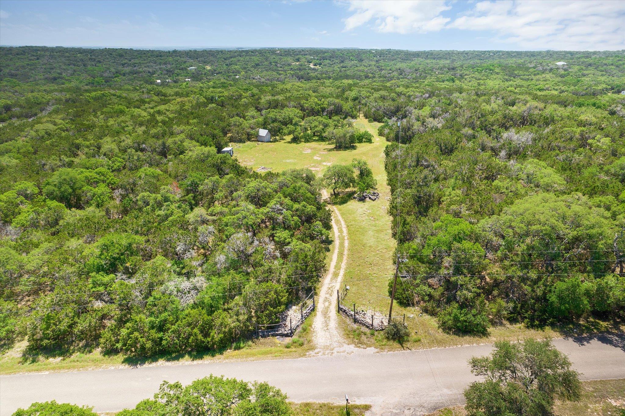 700 Oak Grove Tx 78666