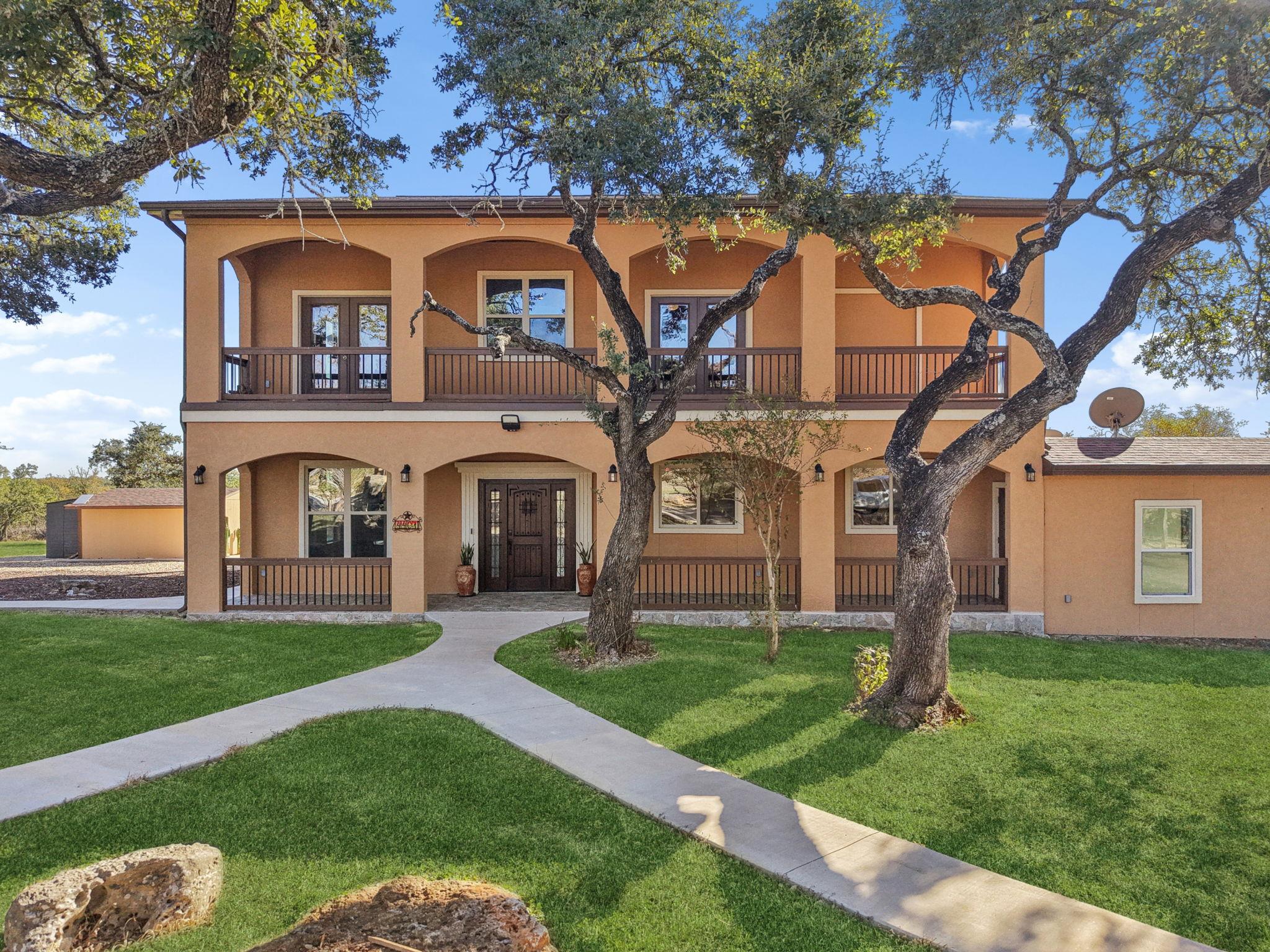 4401 Hilliard Tx 78666