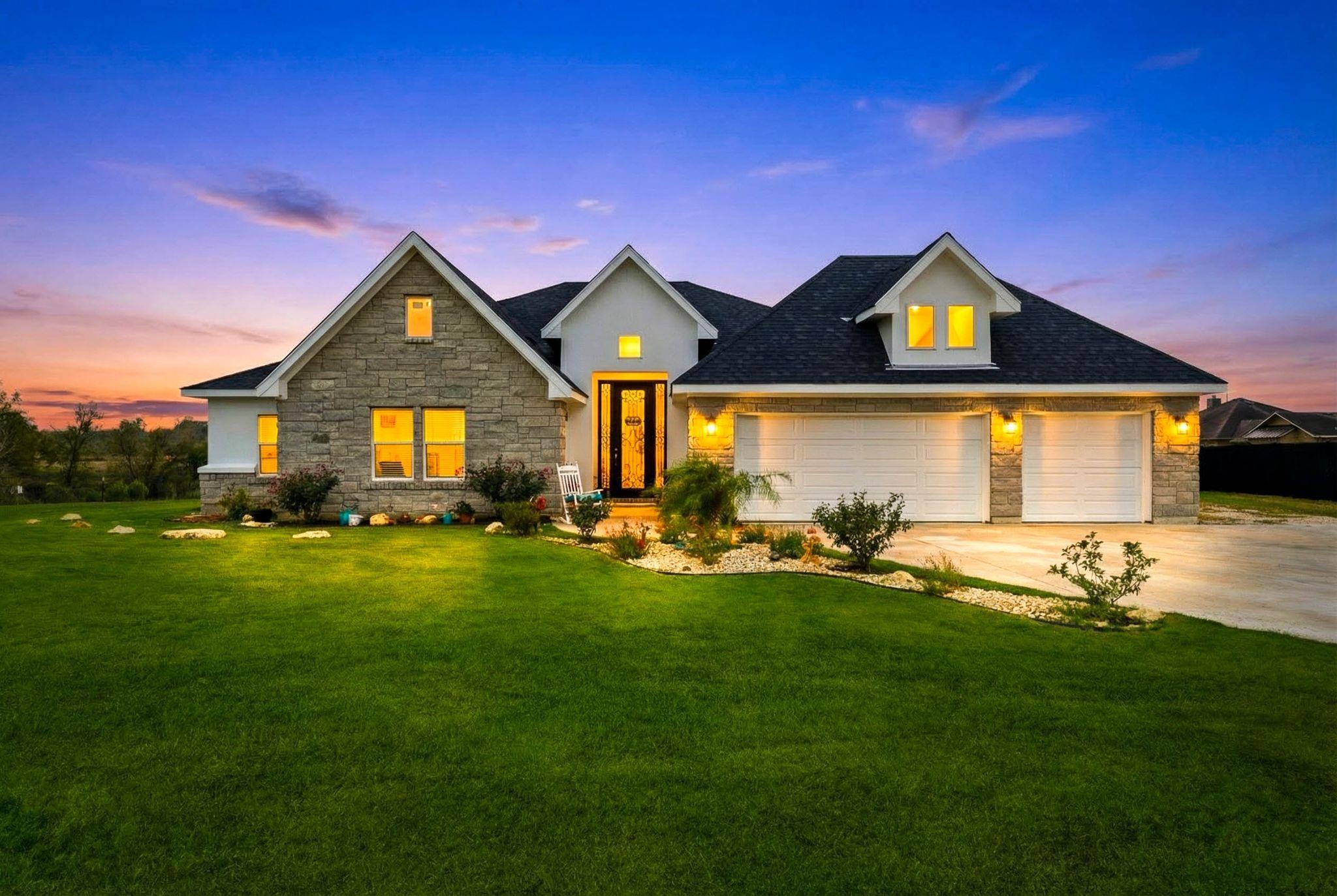 7074 Newman Tx 78640