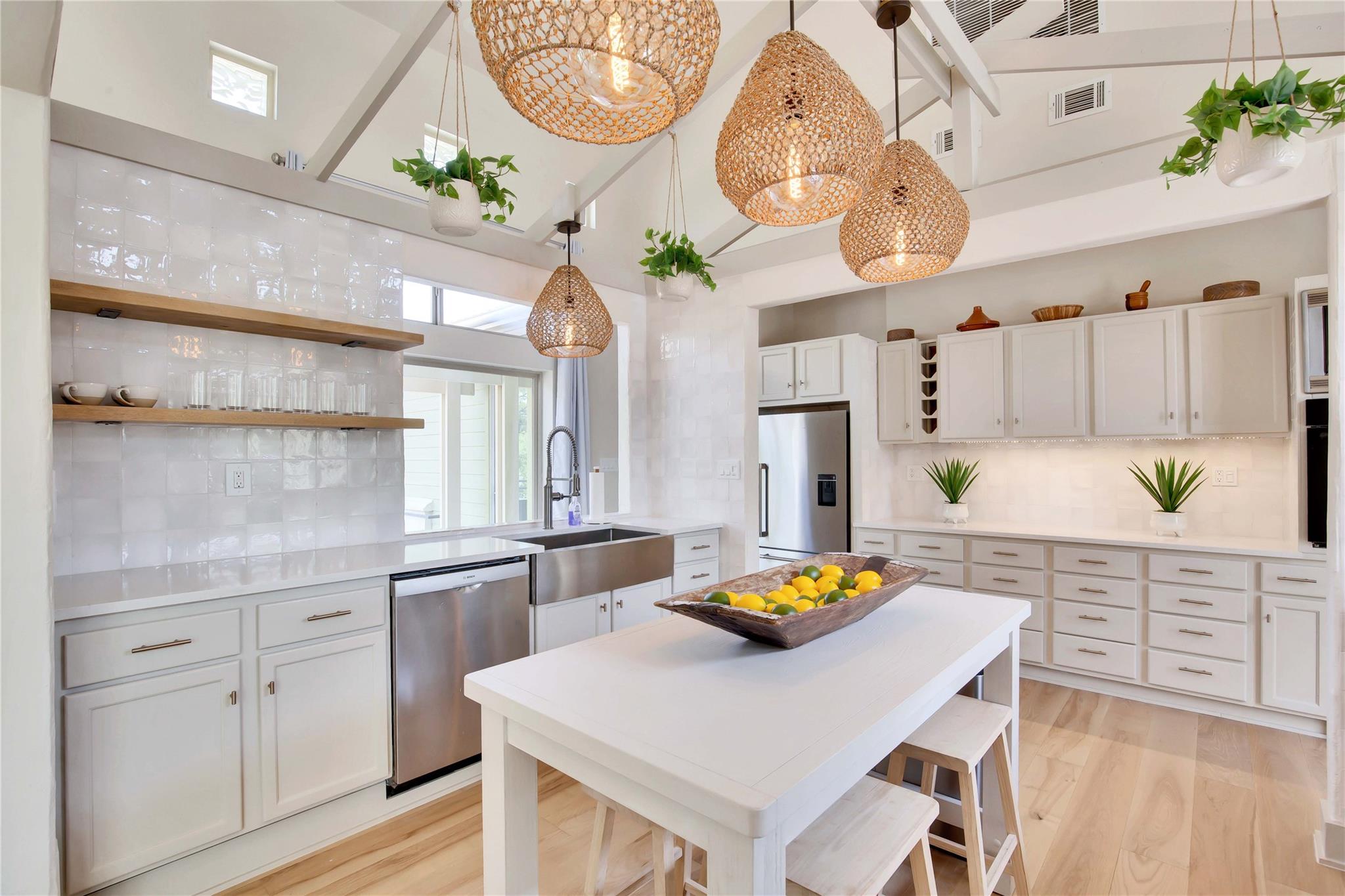 609 Creekwood Tx 78619