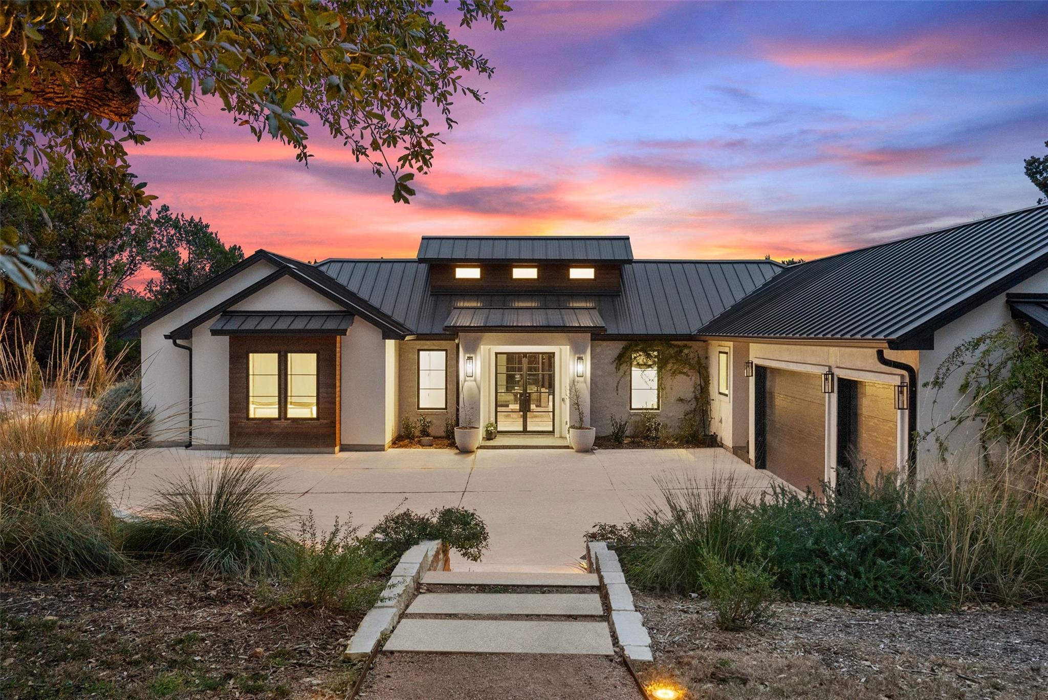 164 Arabian Tx 78619