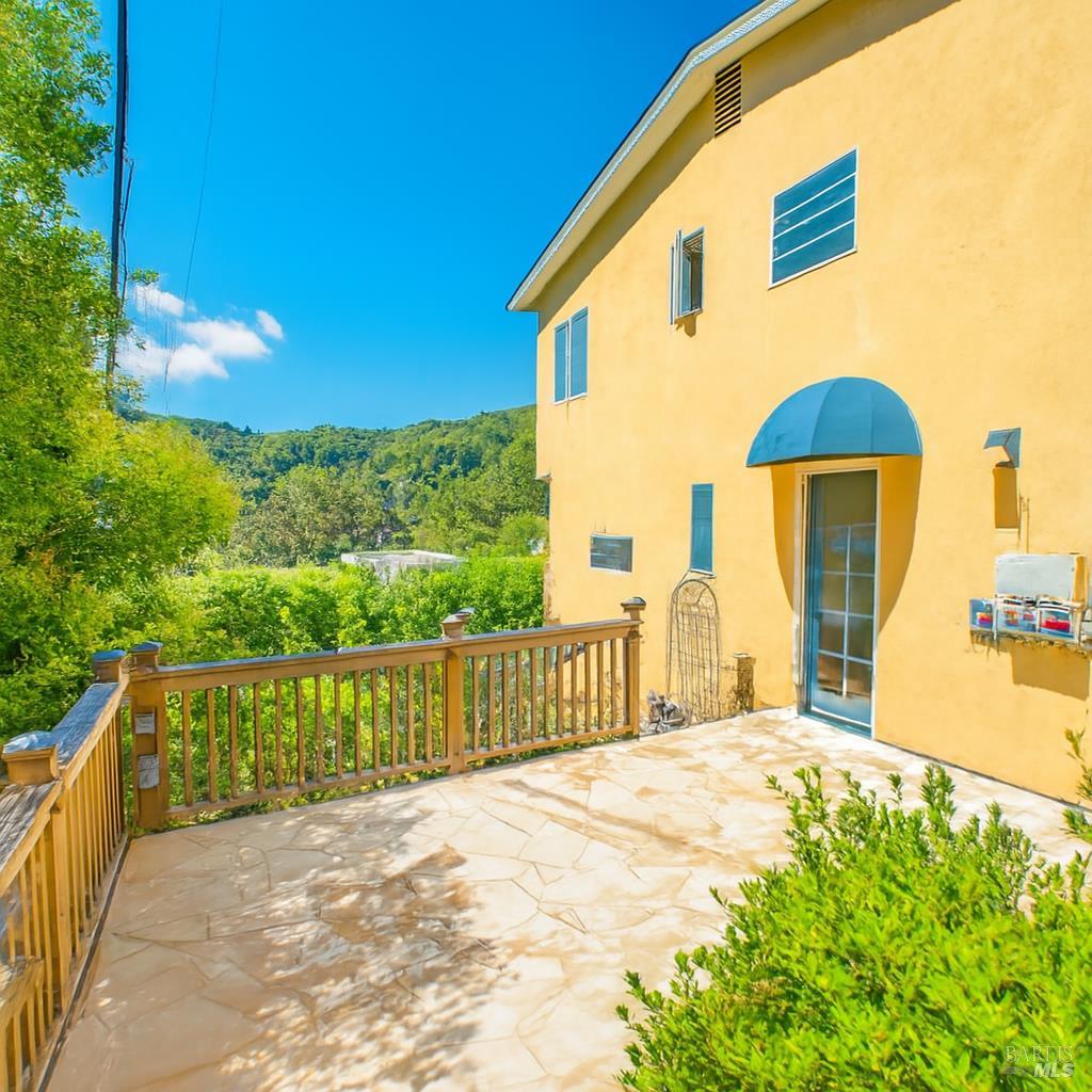 34 Sunrise Avenue Unit B