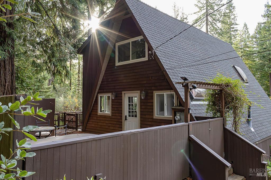 46151 Pacific Woods Road