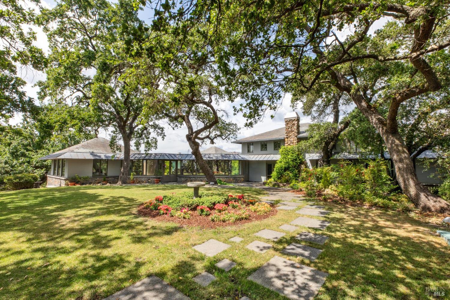 5768 Silverado Trail