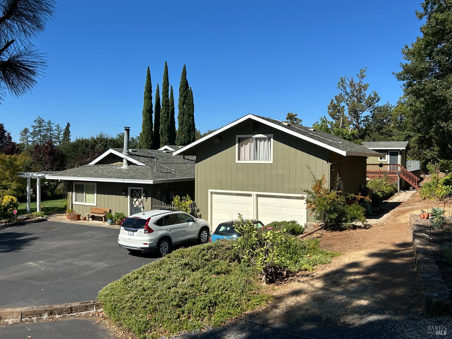 271 S White Cottage Road