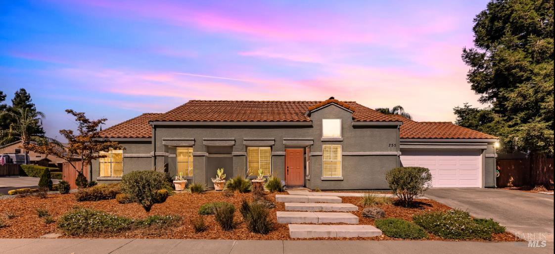 755 Oak Hollow Avenue