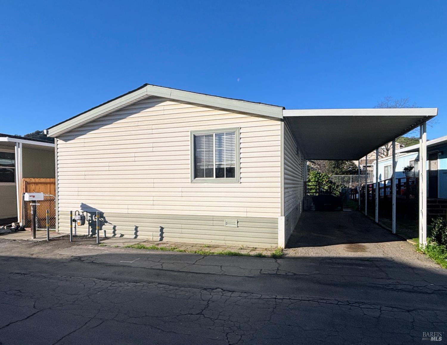 60 Calle Chapala None