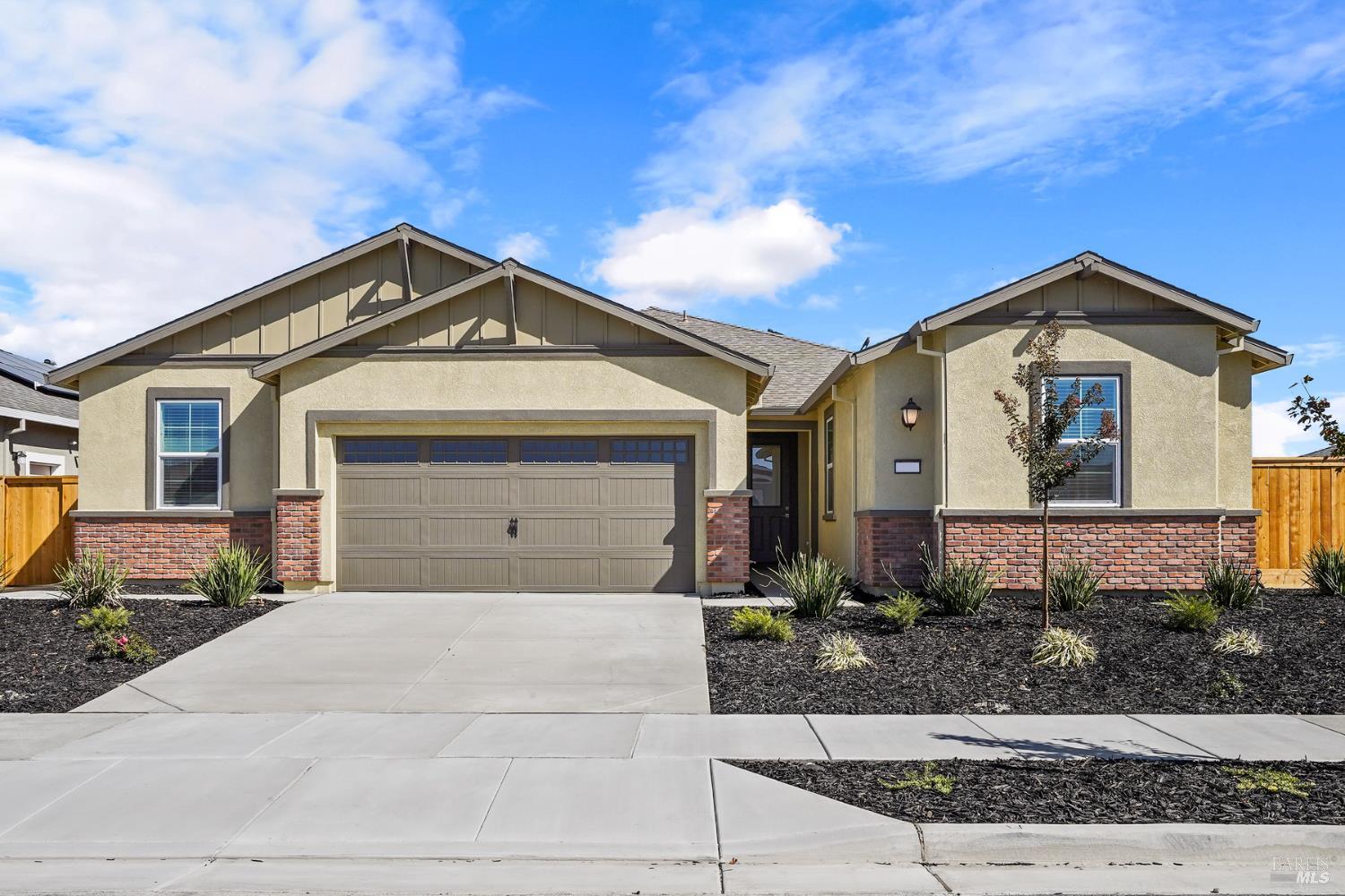 2240 Rustic Oak Lane