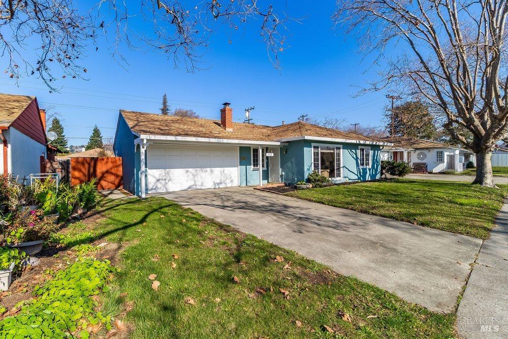 1102 Eastwood Street