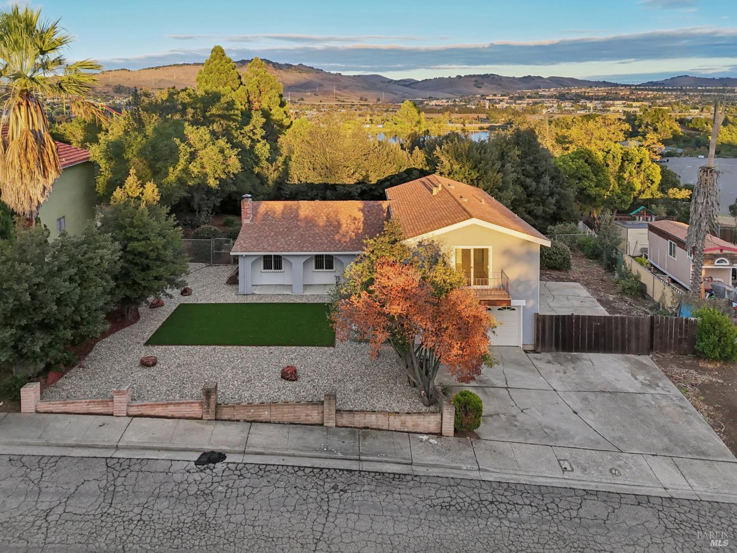 240 Parkview Terrace