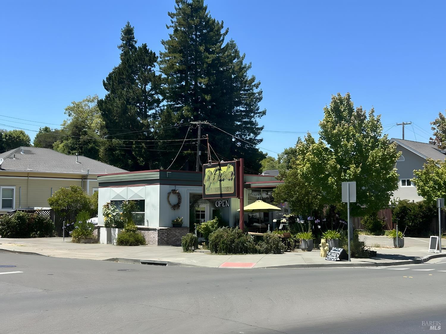 501 N Petaluma Boulevard