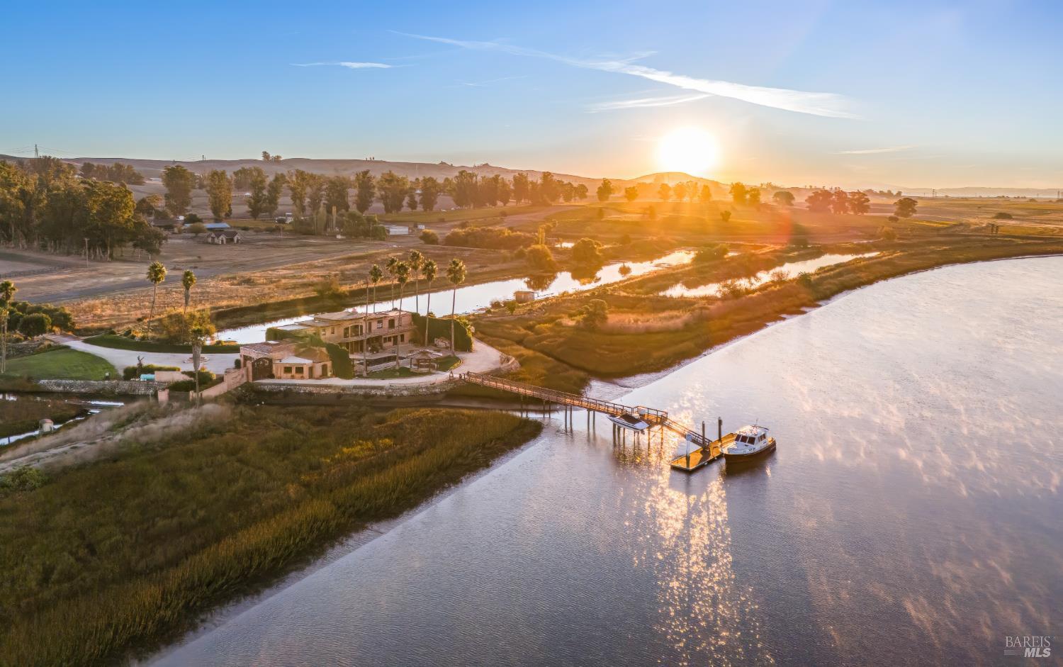 6614 Lakeville Highway