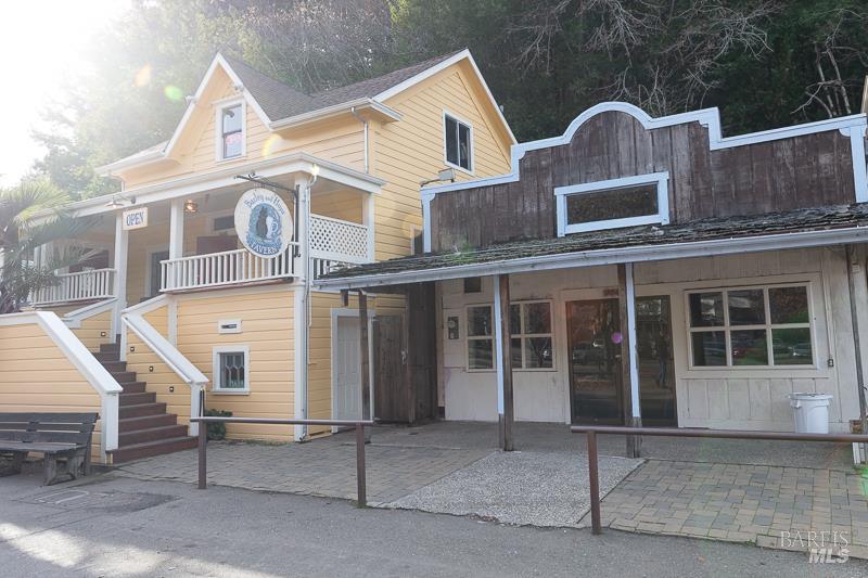 3688 Bohemian Highway