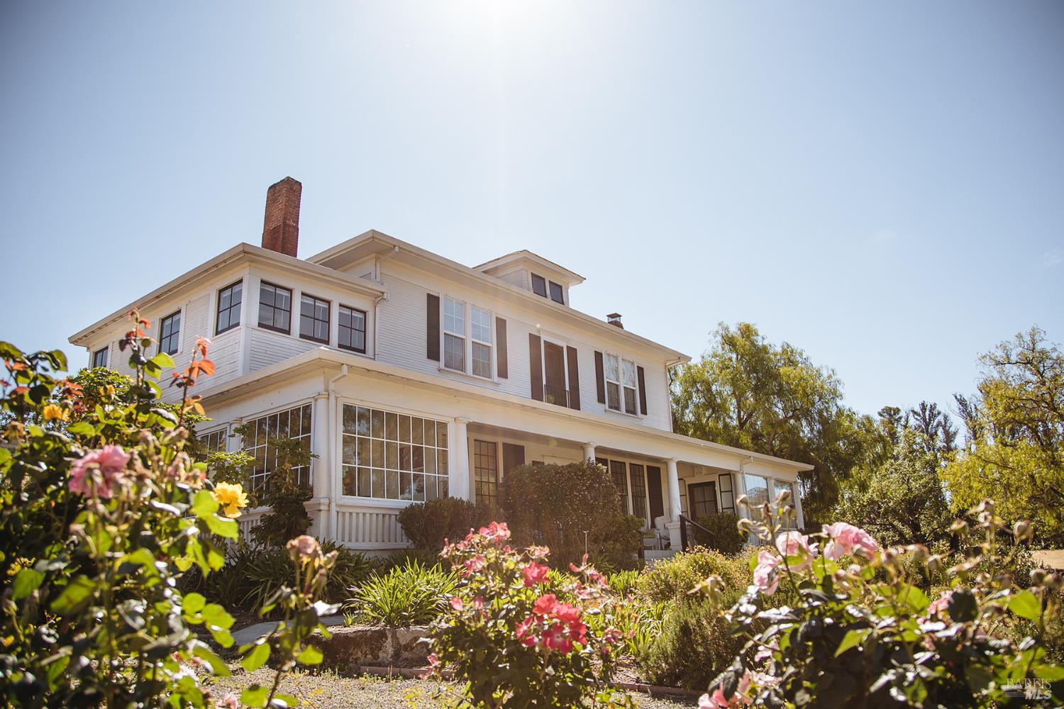 5215 Lakeville Highway