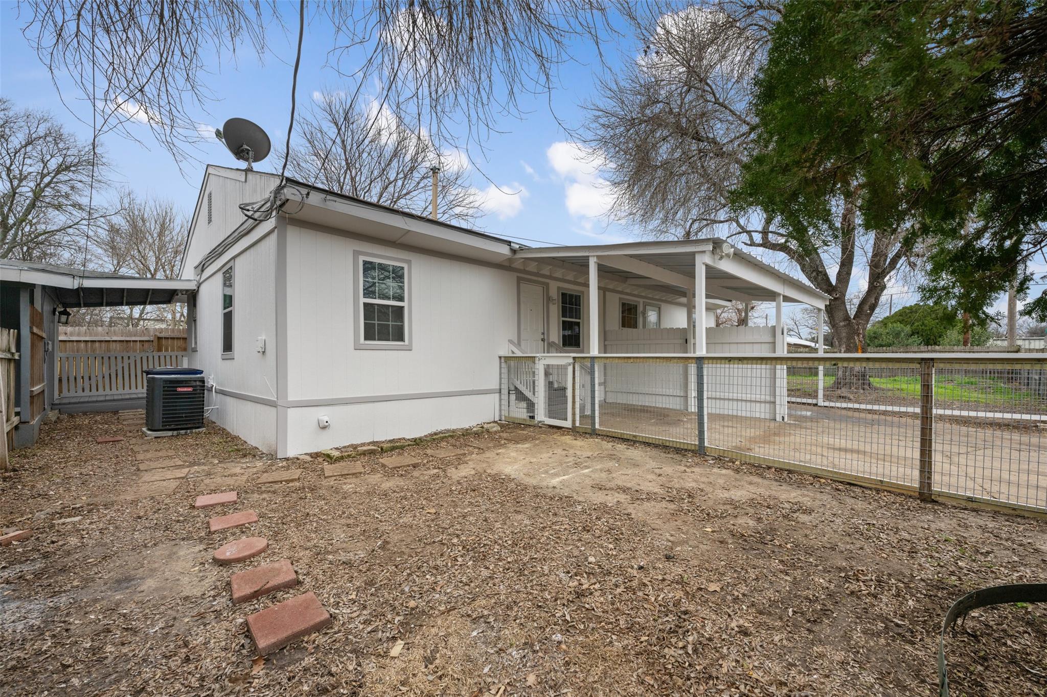 901 Valdez #1-3 Tx 78741