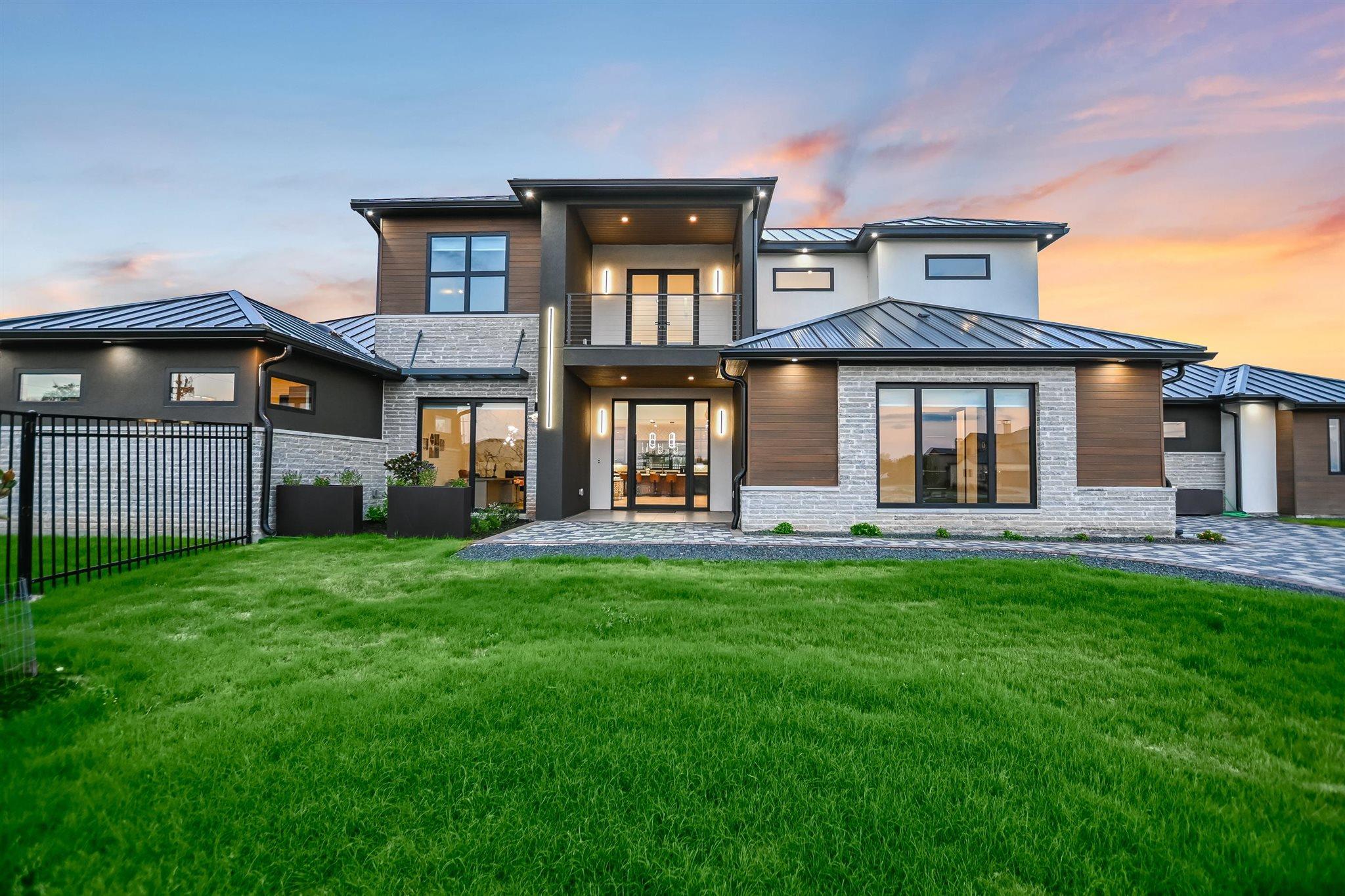 1806 Lauren Tx 78669