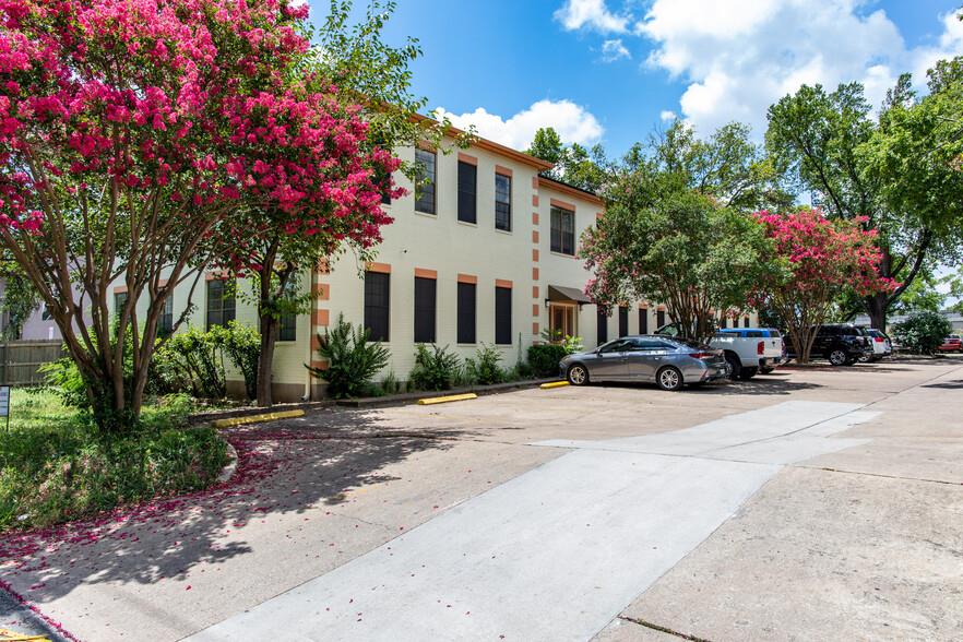 1823 Fortview Tx 78704