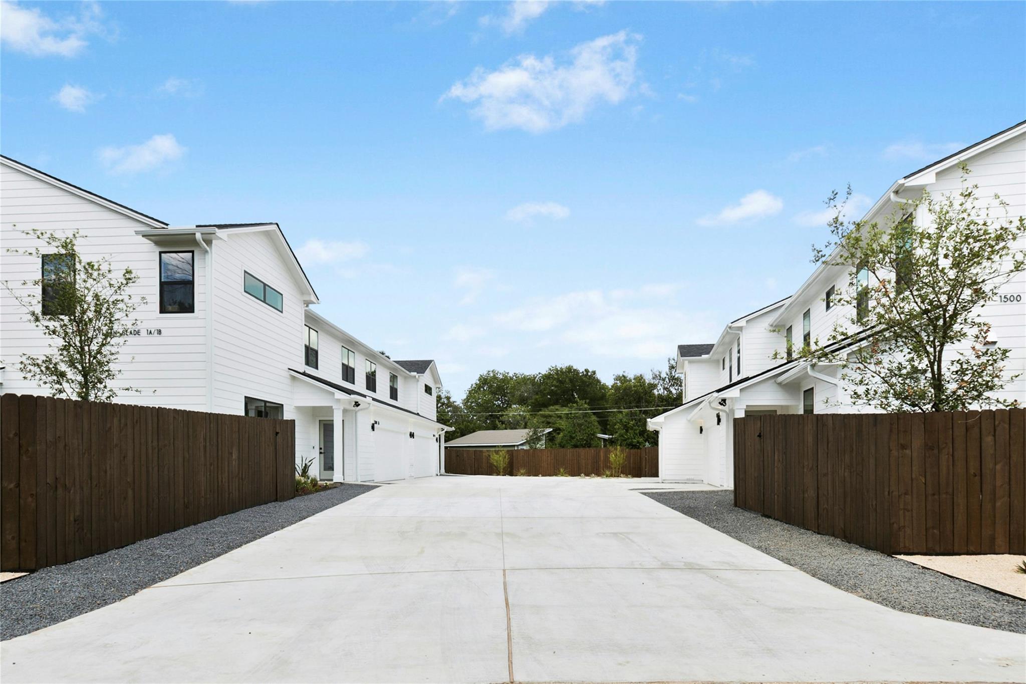 1500 Sylvan Glade #1a, 1b, 2a, 2b Tx 78745