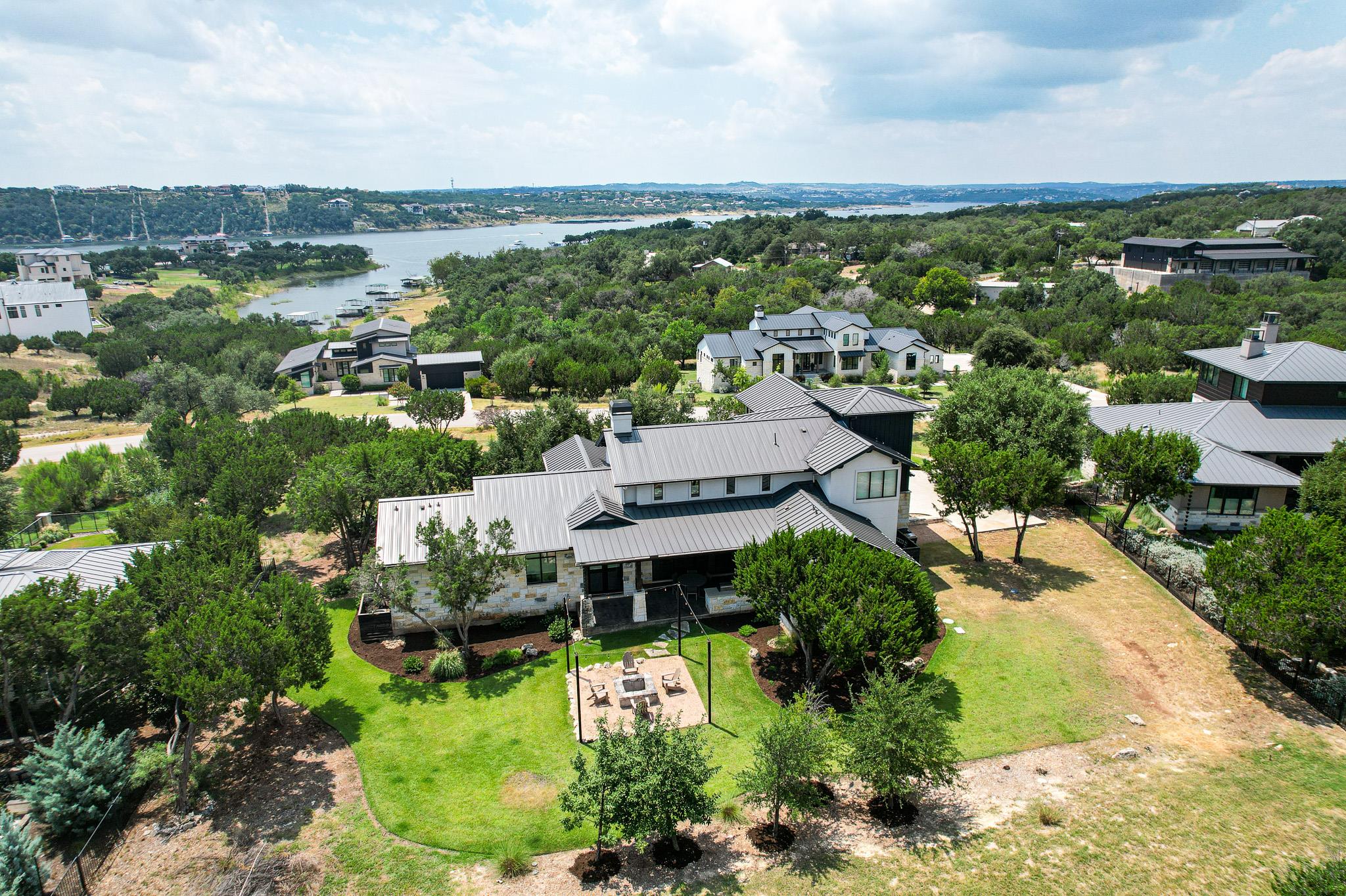 18601 Flying J Tx 78669