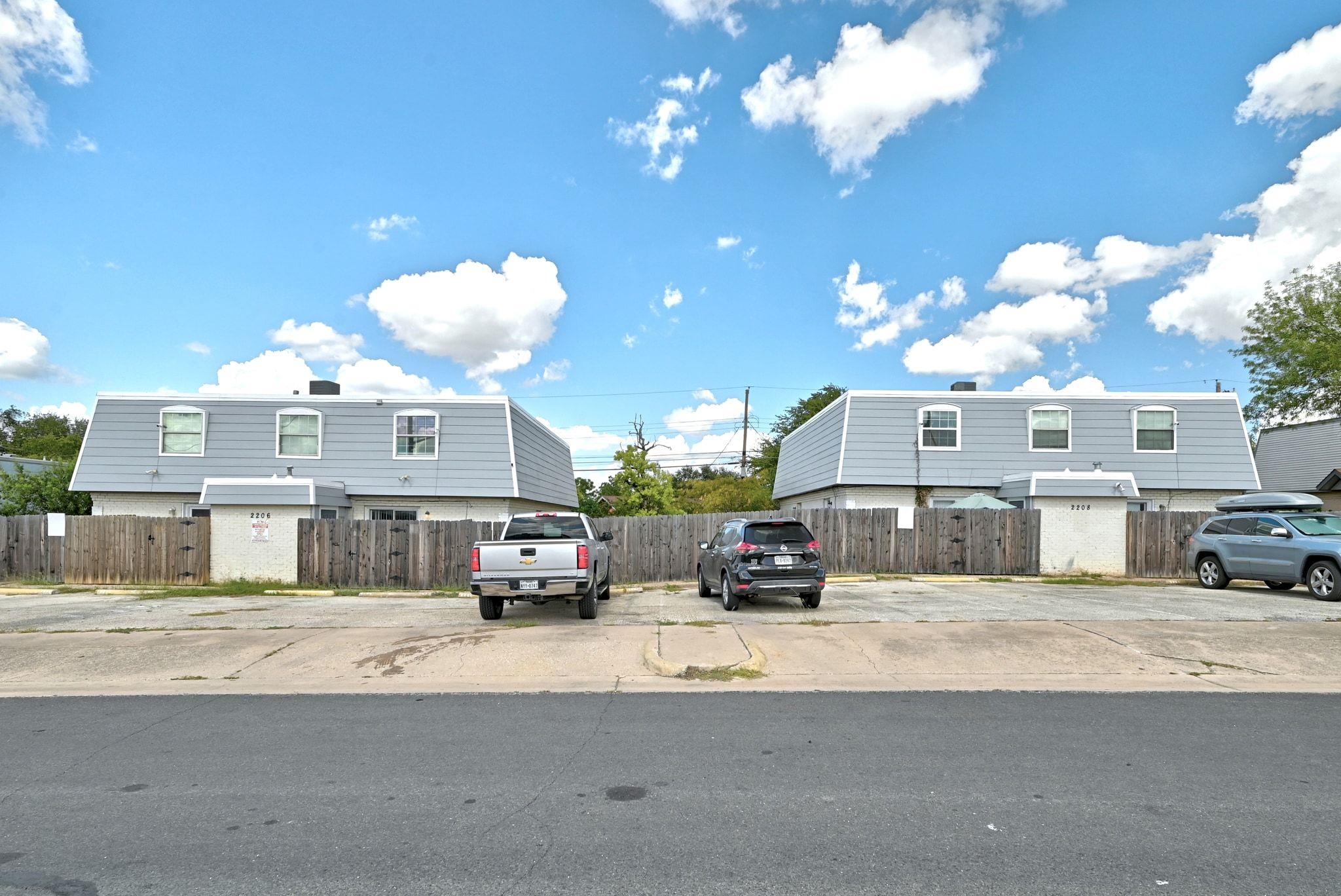 2206 Mission Hill #101-#104 Tx 78741