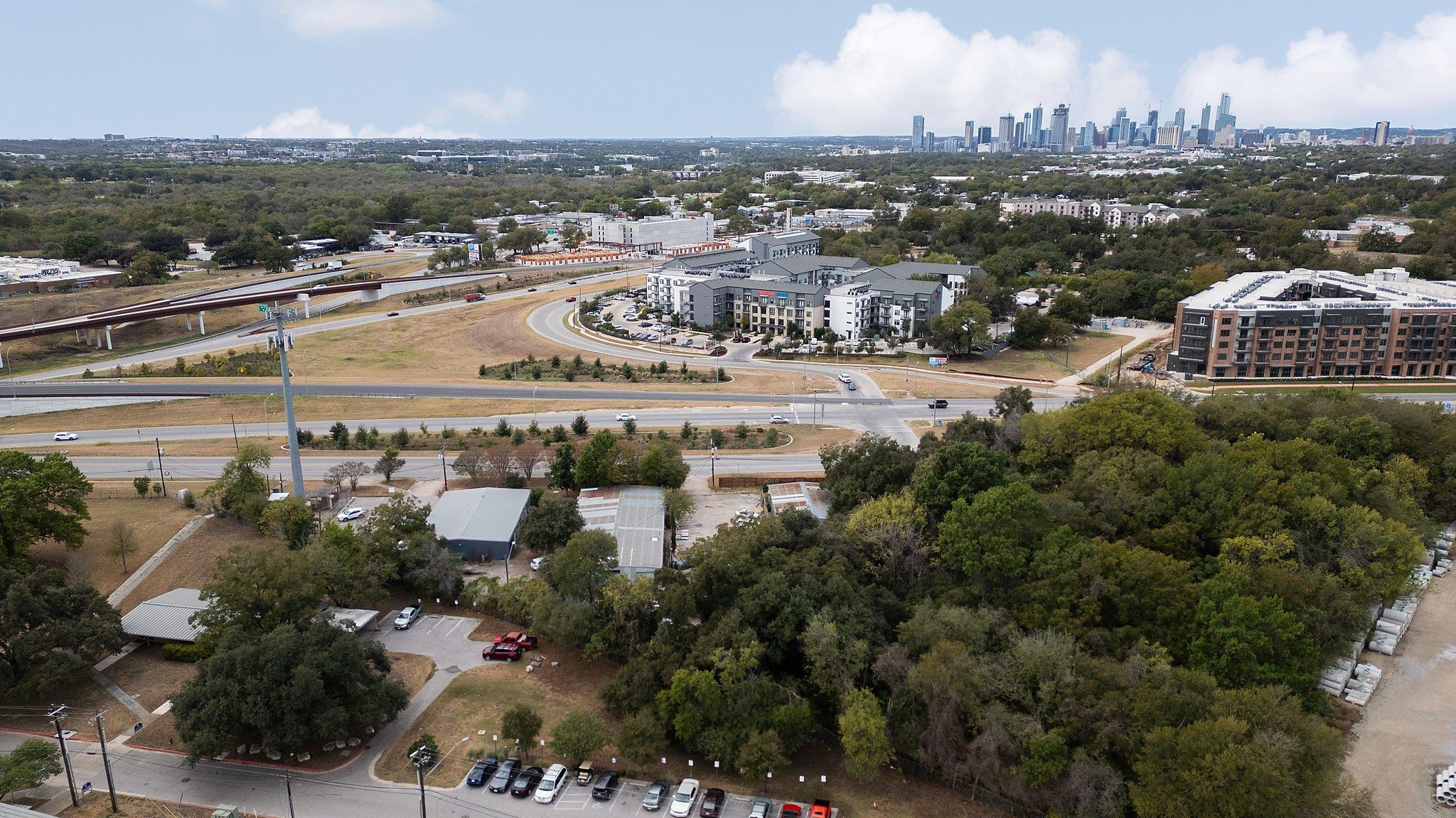 729 Airport Tx 78702