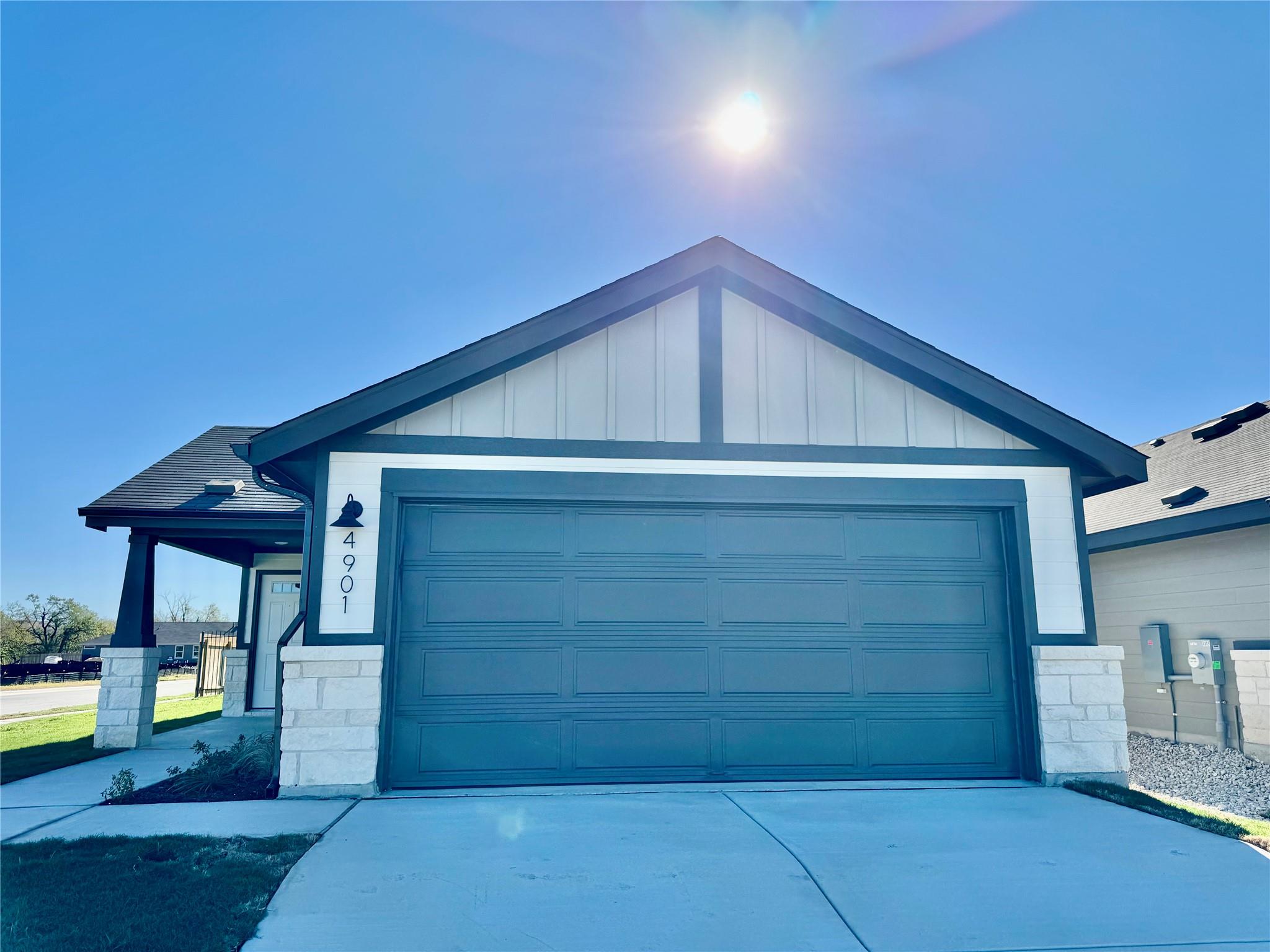 4901 Stockton Tx 78617