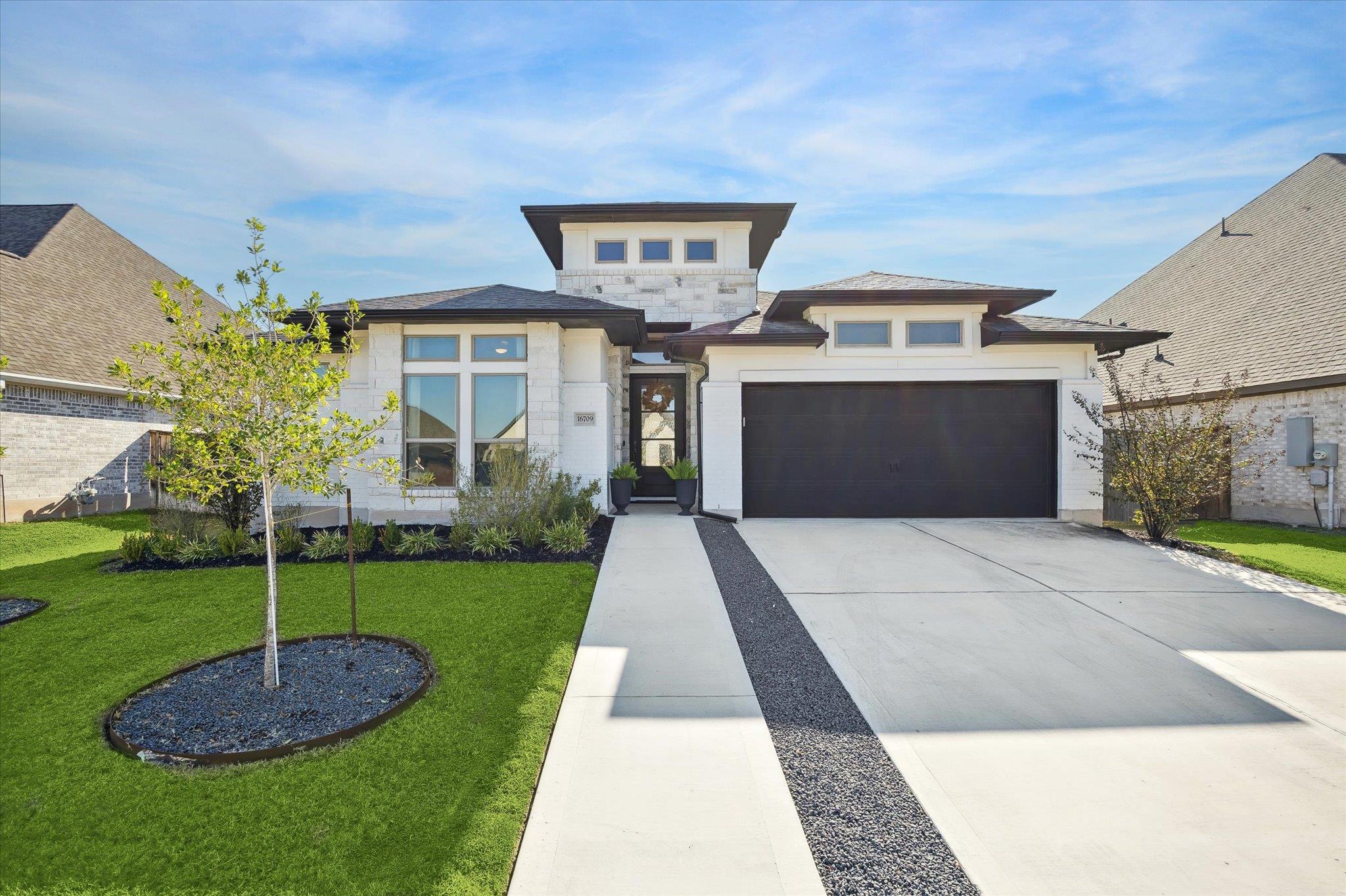 16709 Christina Garza Tx 78653