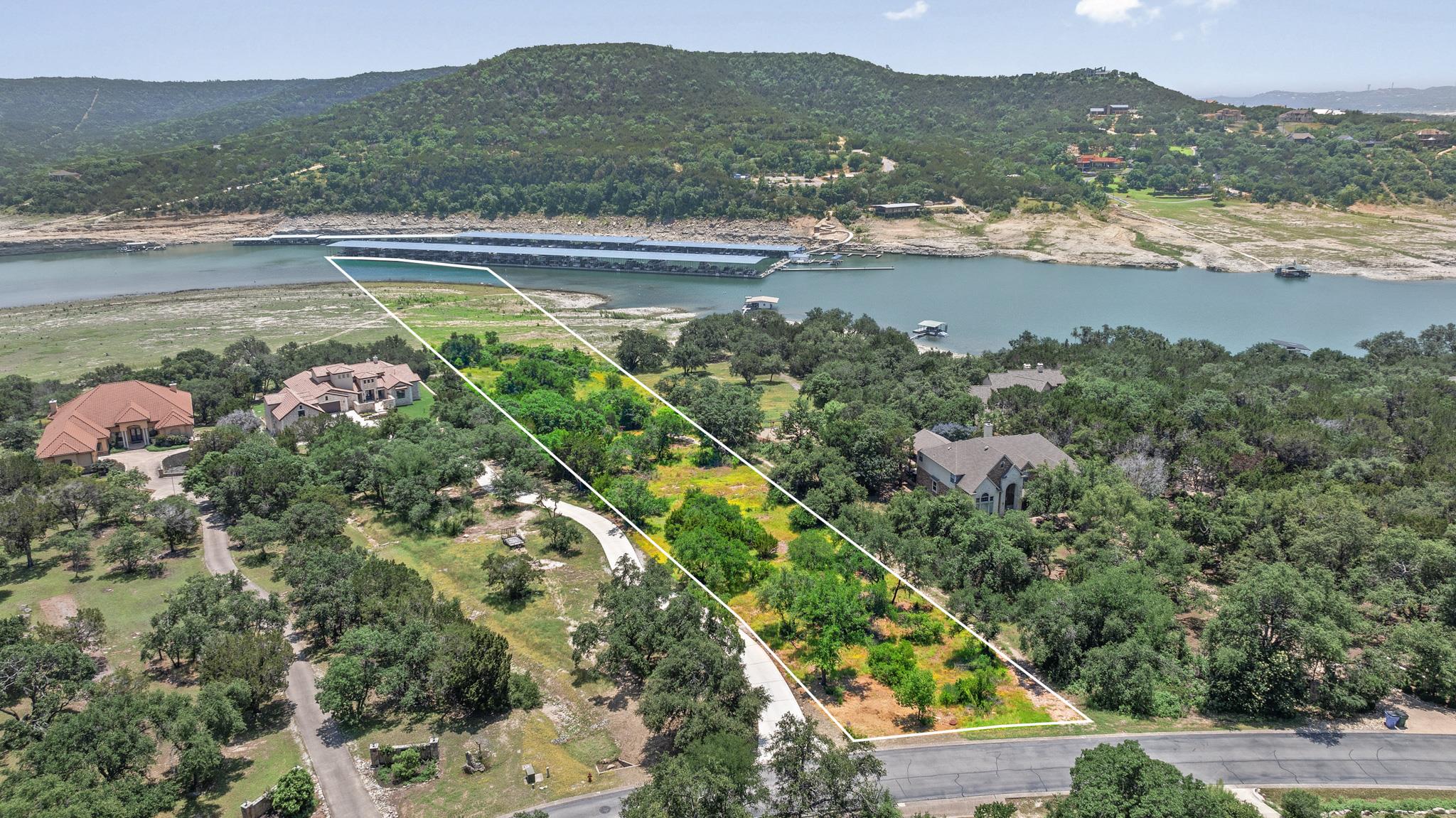 17124 Northlake Hills Tx 78645