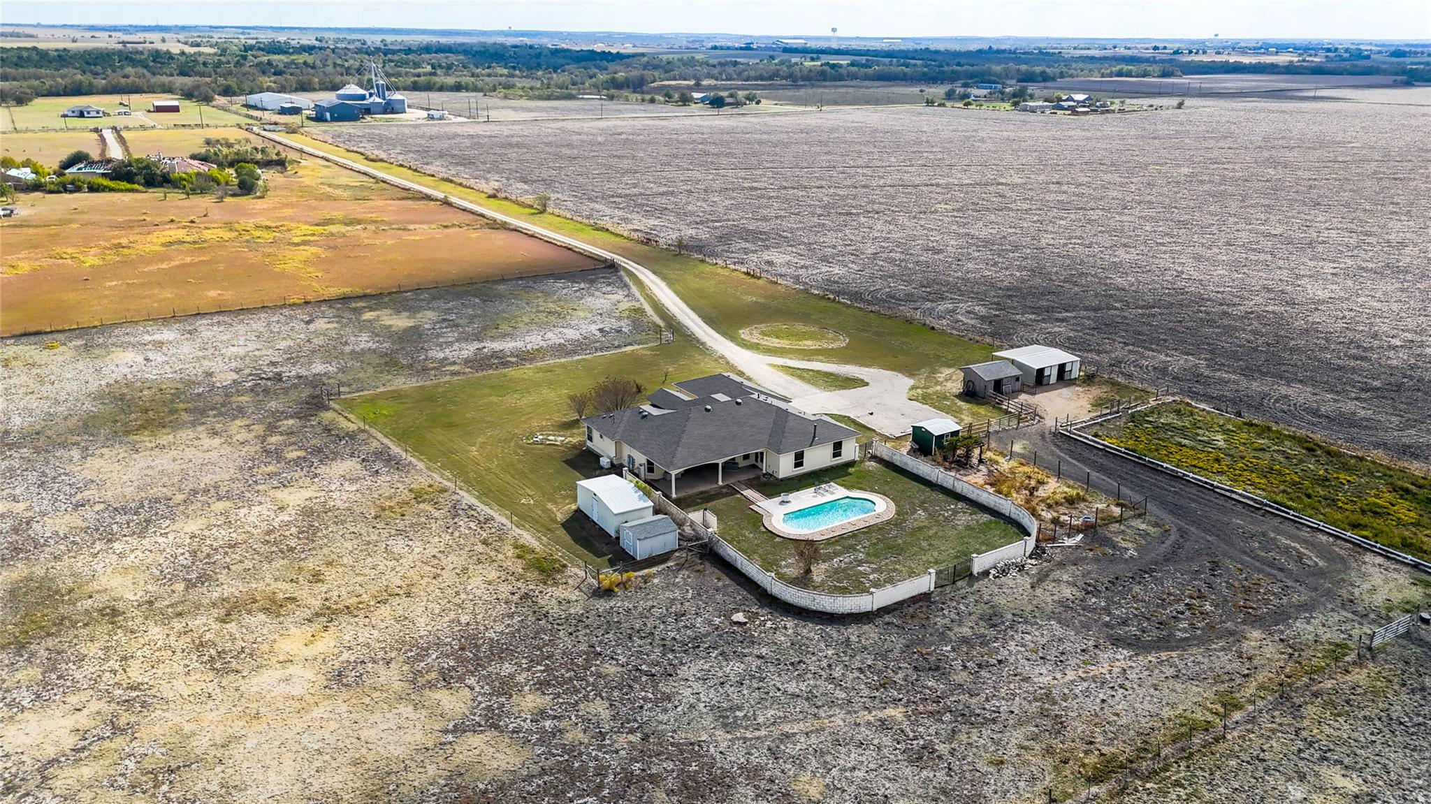 15620 Harry Lind Tx 78621