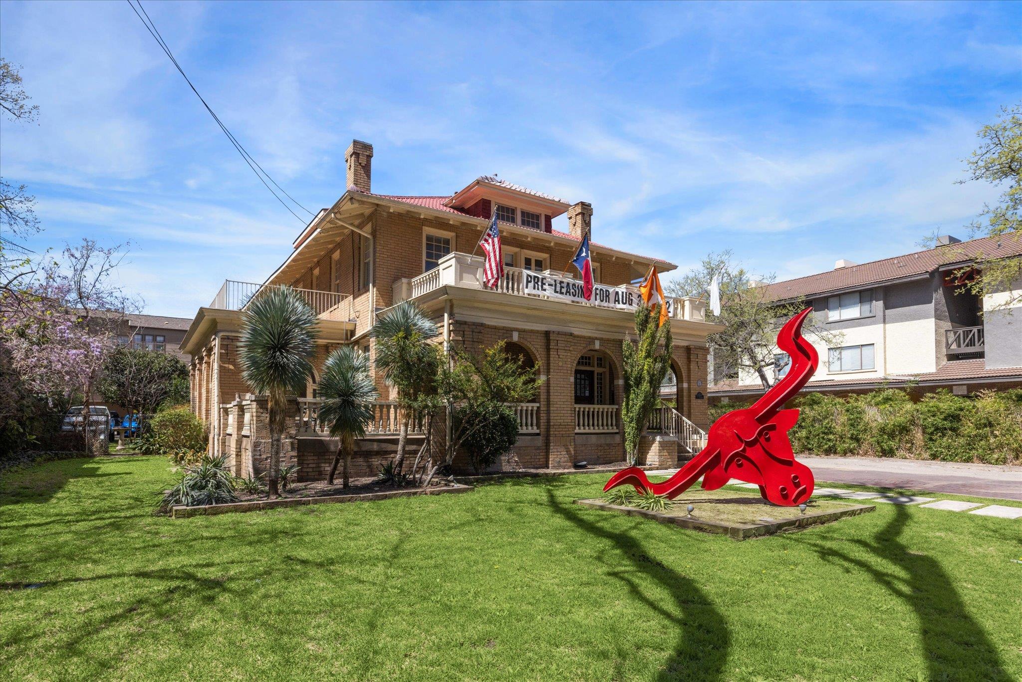 2404 Rio Grande Tx 78705